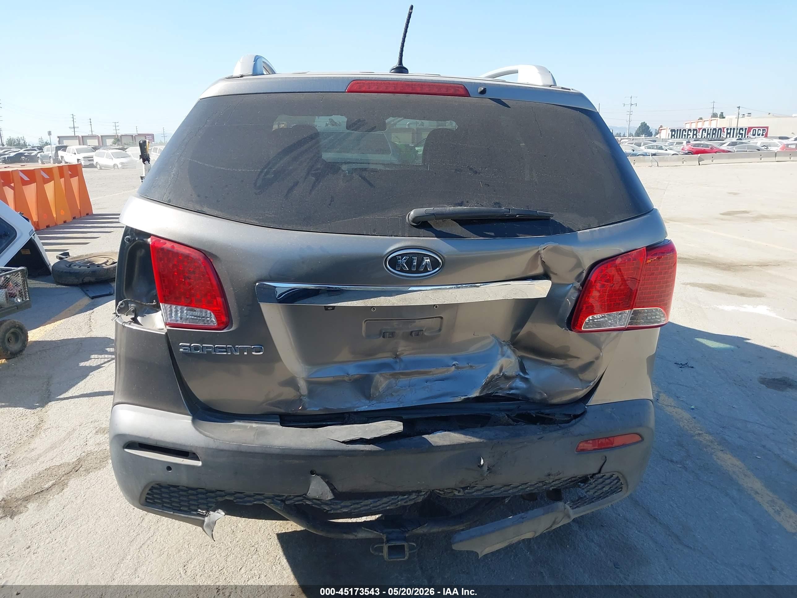 2011 Kia Sorento Lx Gray vin: 5XYKT4A18BG098657