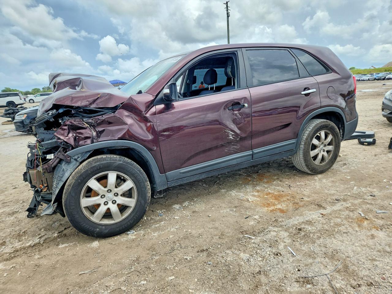 2012 Kia Sorento Lx Burgundy vin: 5XYKT4A18CG300804