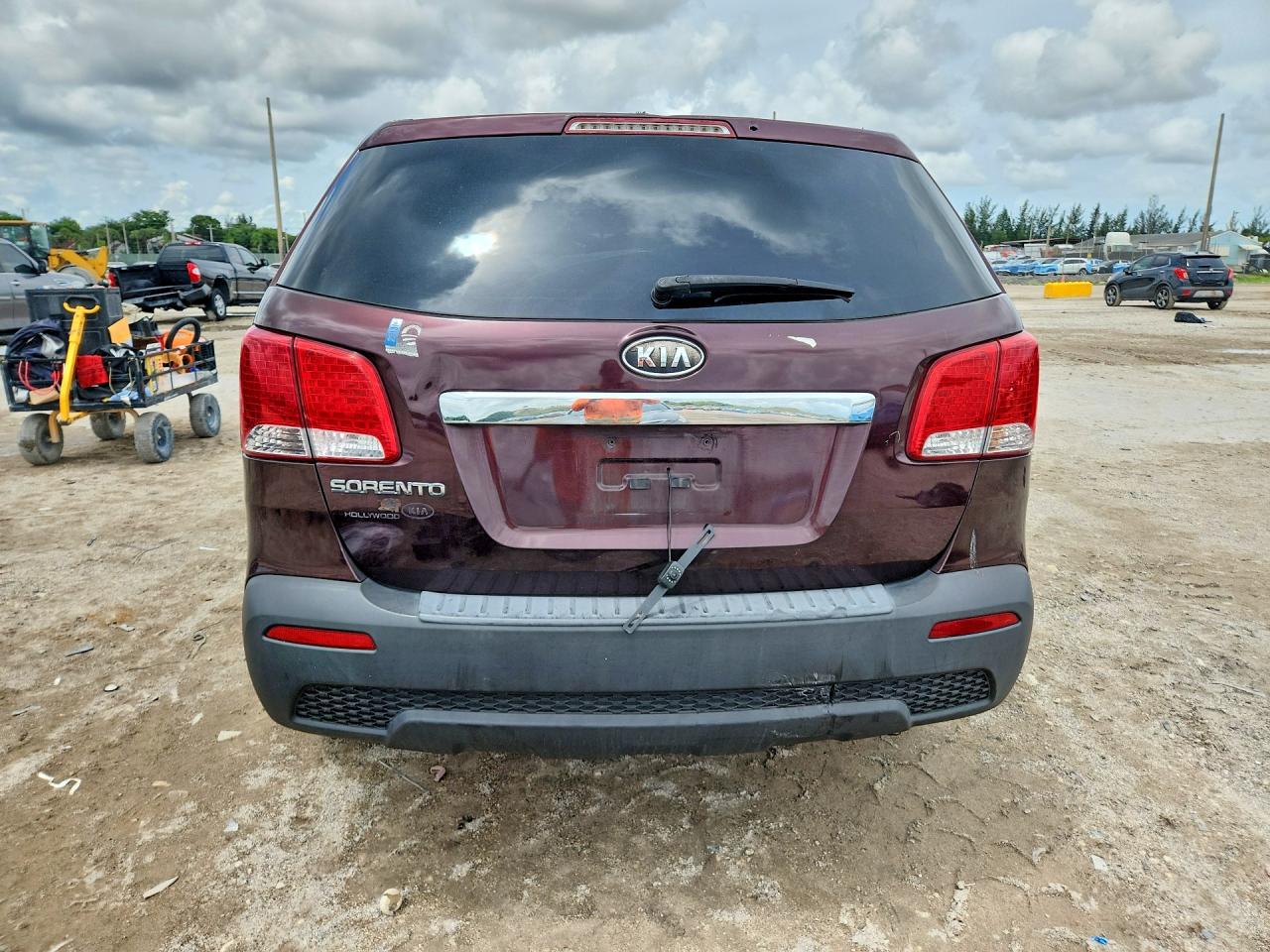 2012 Kia Sorento Lx Burgundy vin: 5XYKT4A18CG300804