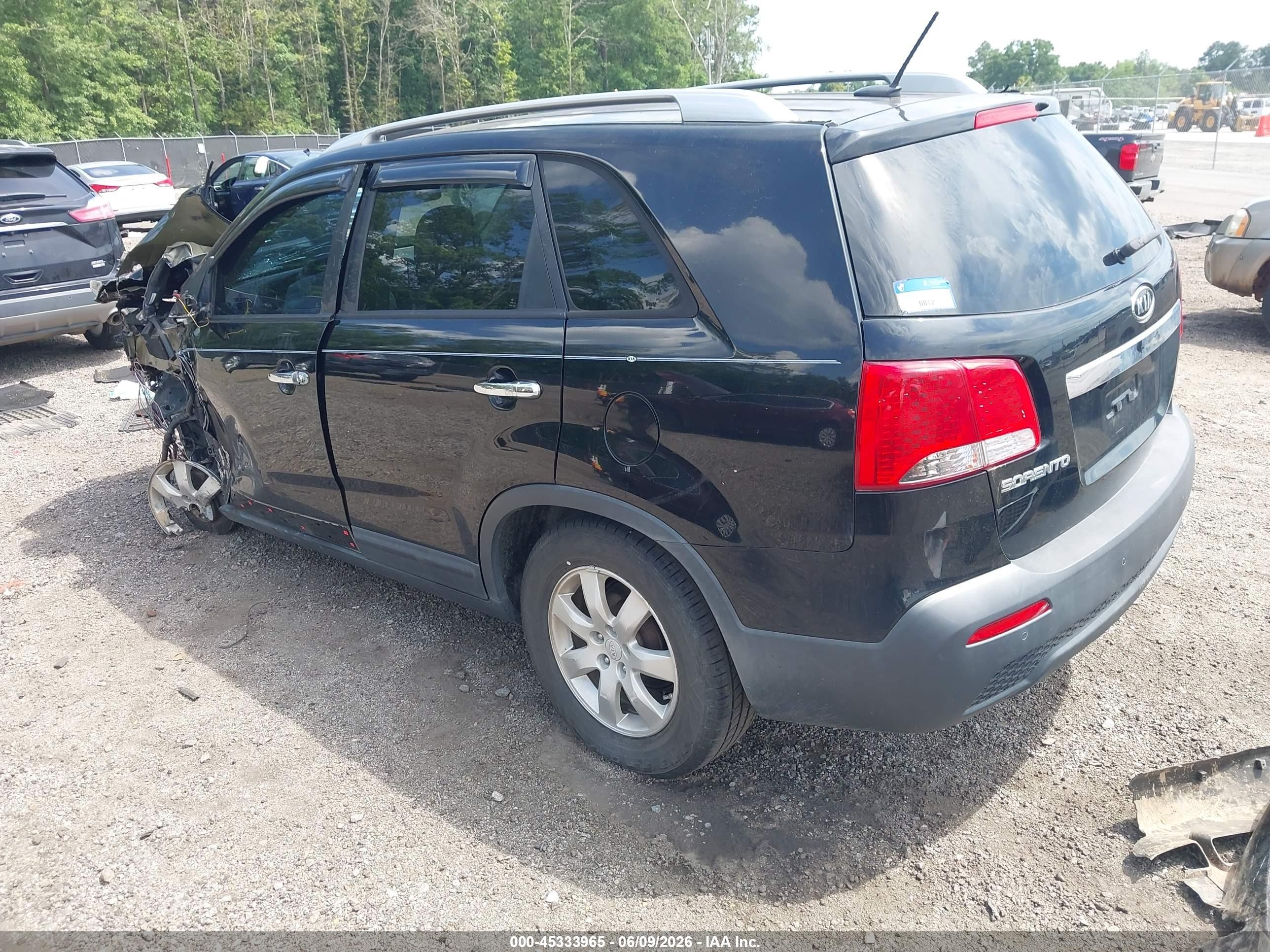2011 Kia Sorento Lx Black vin: 5XYKT4A19BG138874