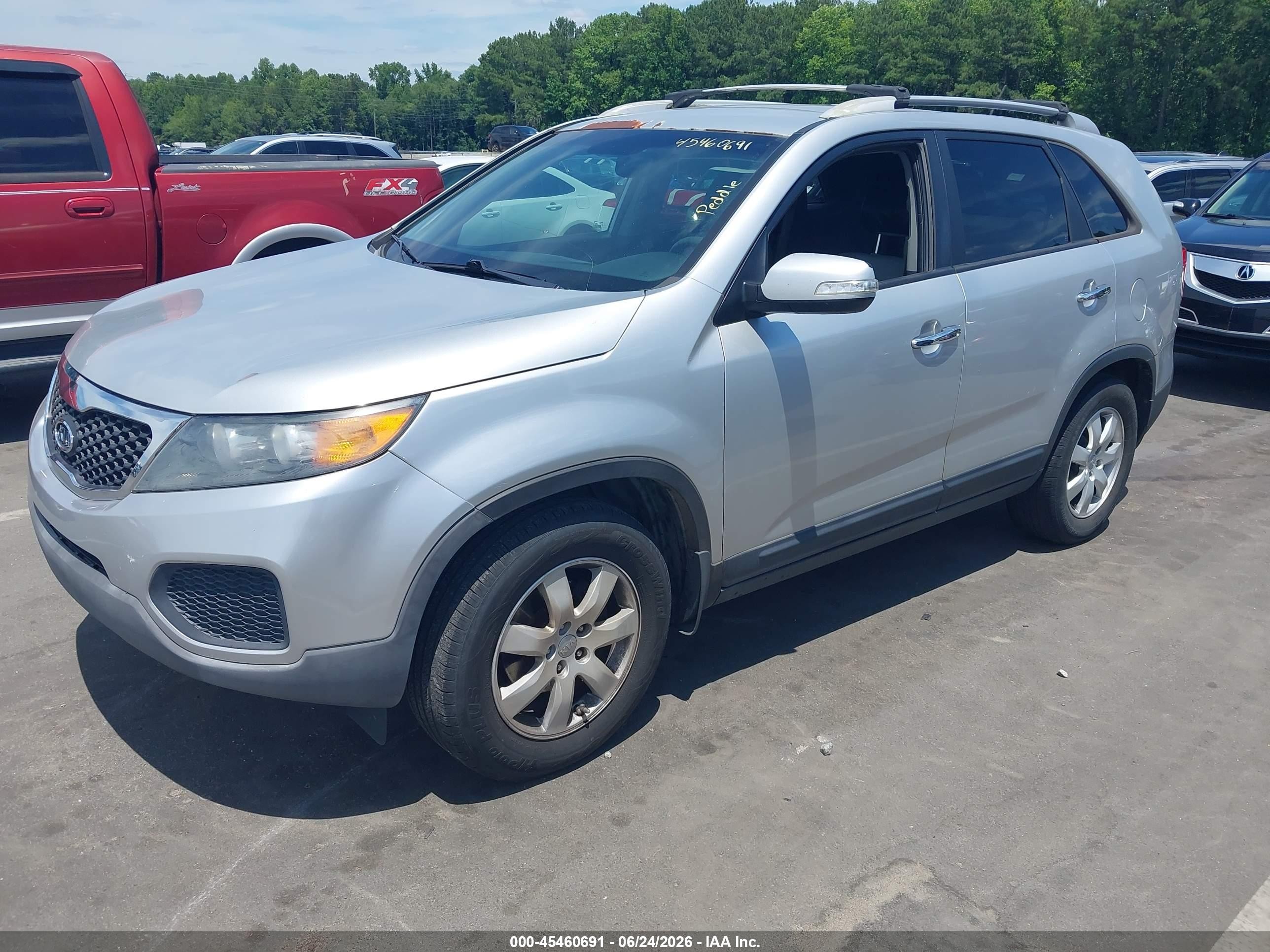 2013 Kia Sorento Lx V6 Silver vin: 5XYKT4A20DG326999