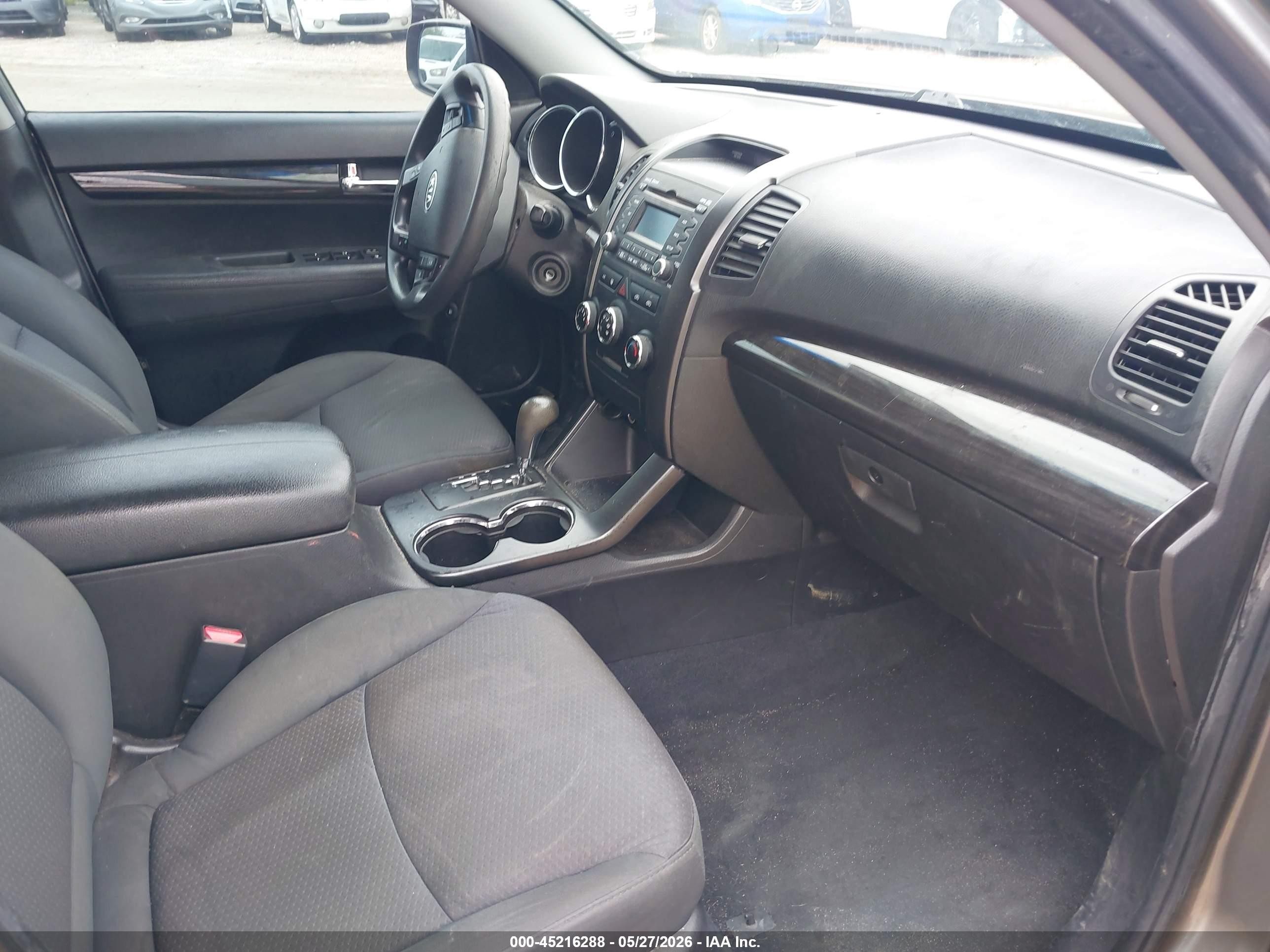 2013 Kia Sorento Lx V6 Champagne vin: 5XYKT4A21DG338787