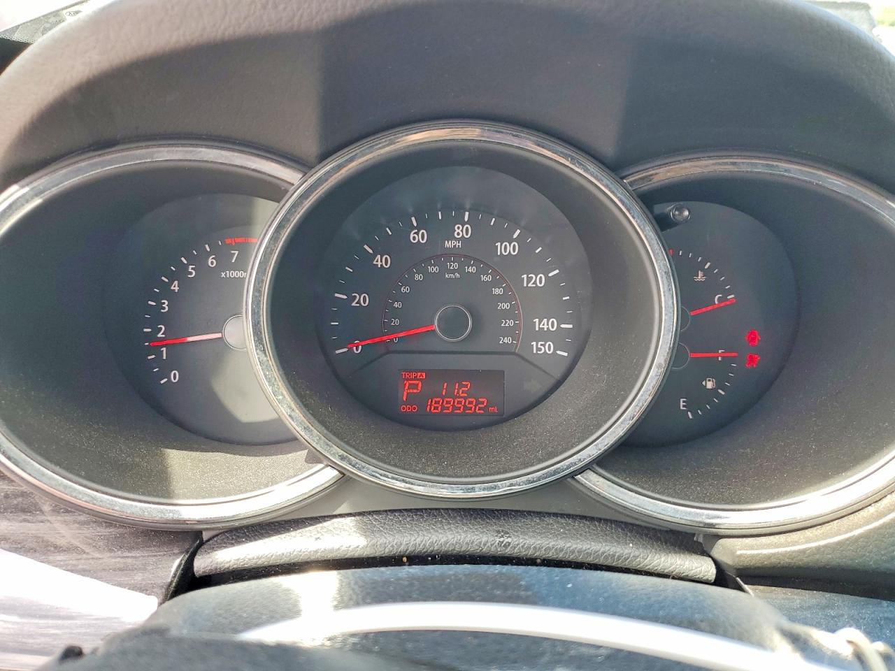 2012 Kia Sorento Lx Burgundy vin: 5XYKT4A22CG201324