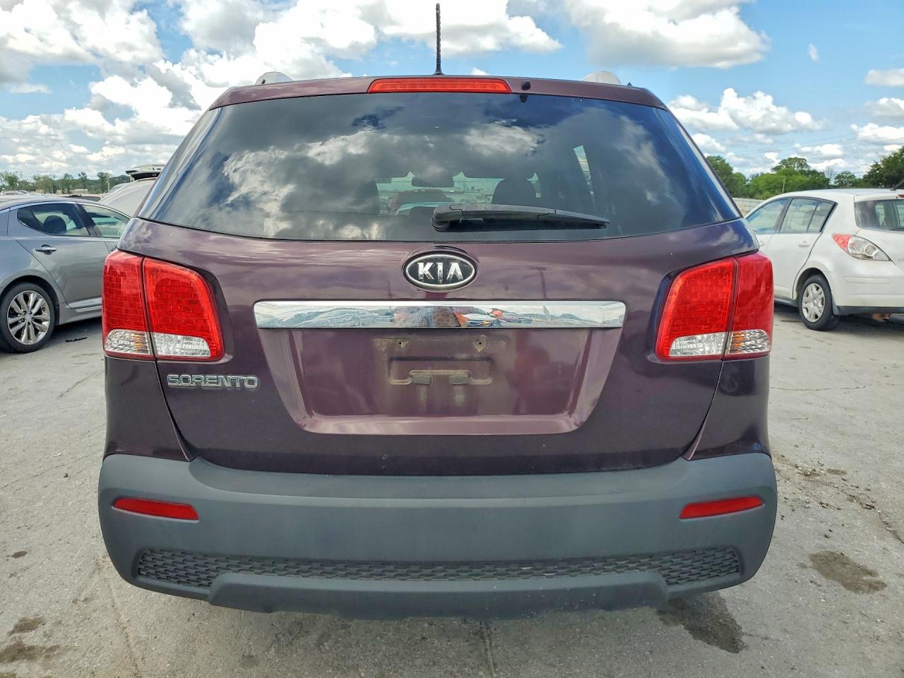 2012 Kia Sorento Lx Burgundy vin: 5XYKT4A22CG201324