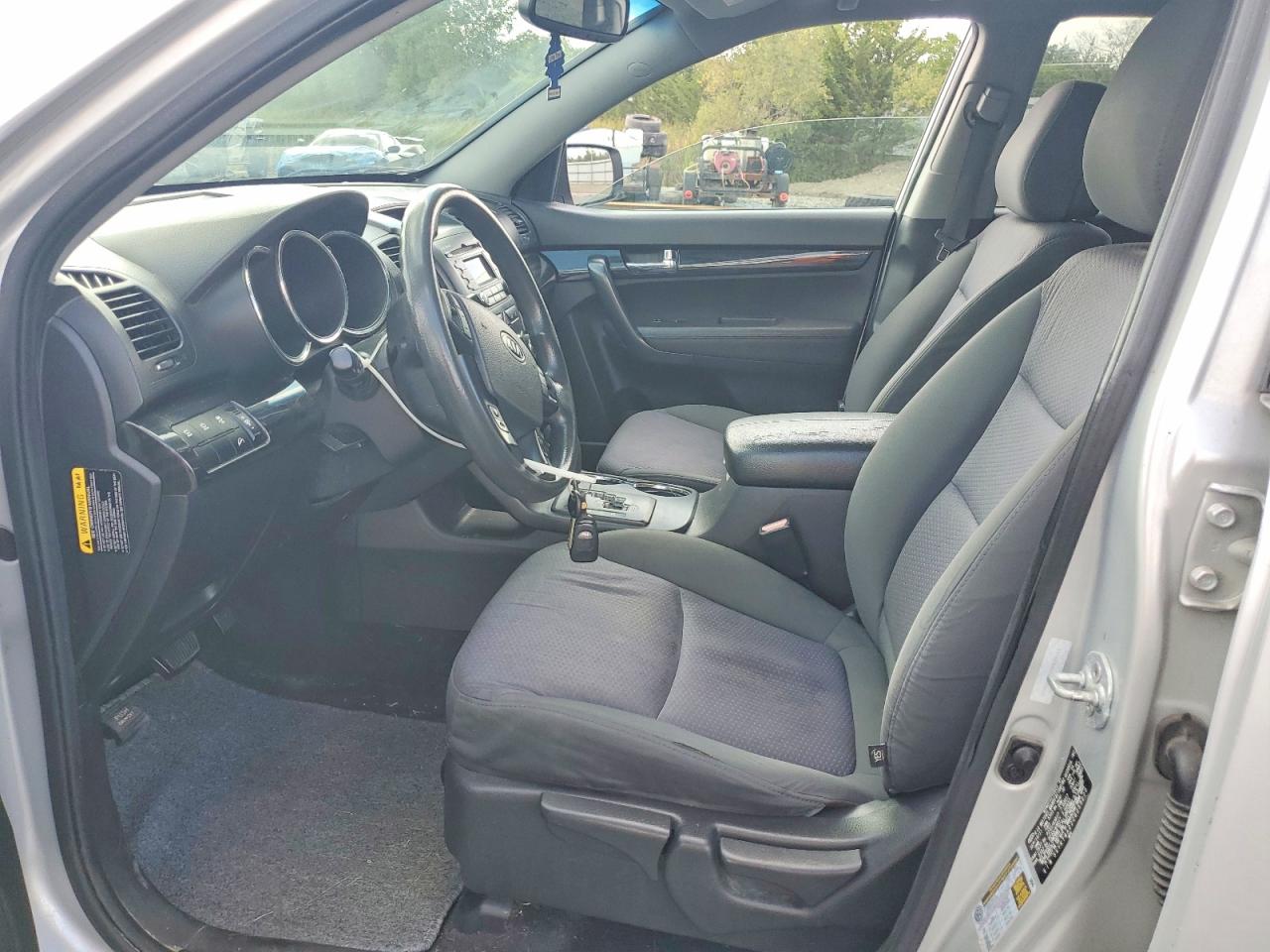 2012 Kia Sorento Lx Silver vin: 5XYKT4A22CG253200