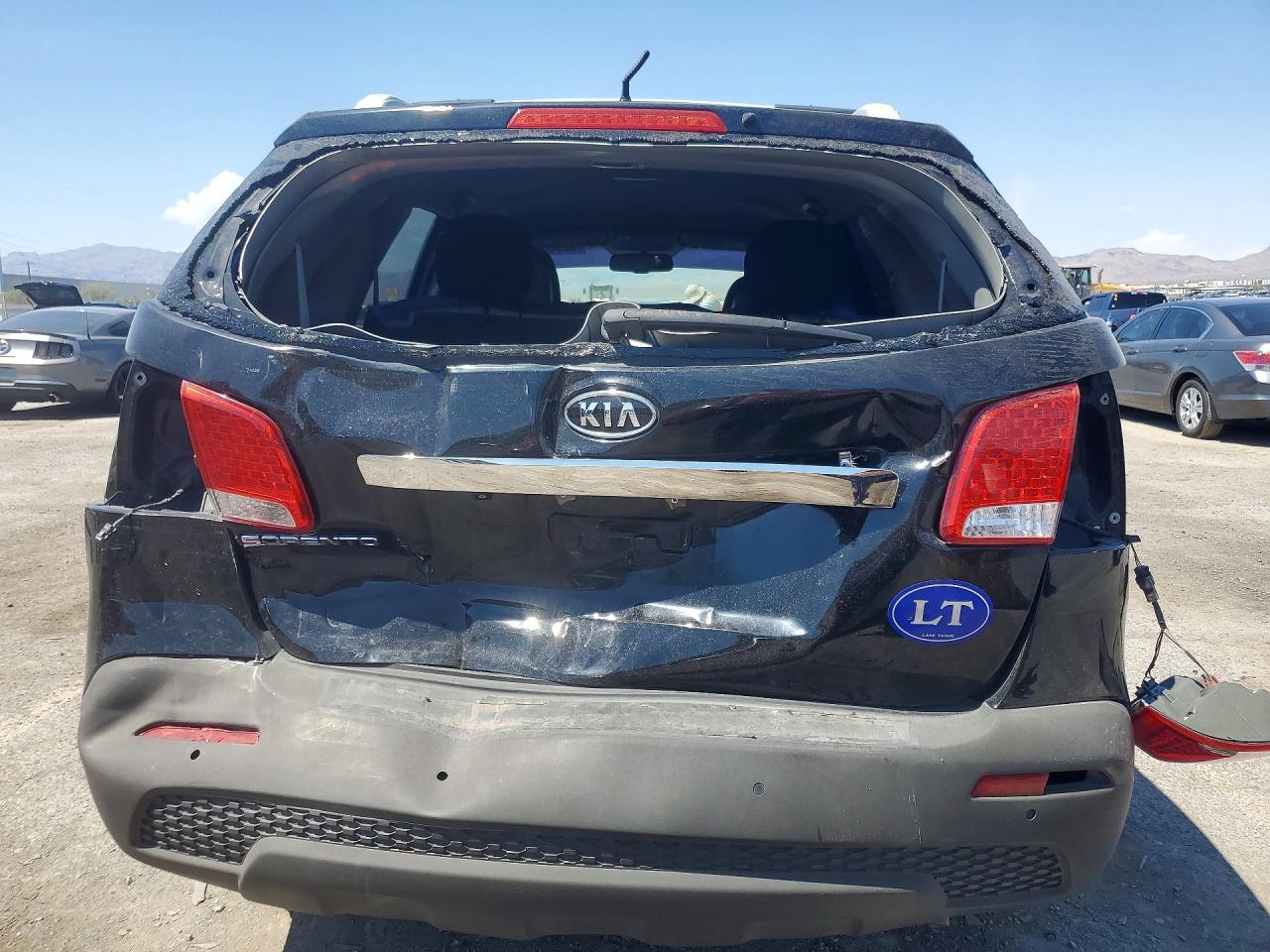 2013 Kia Sorento Lx Черный vin: 5XYKT4A23DG334661