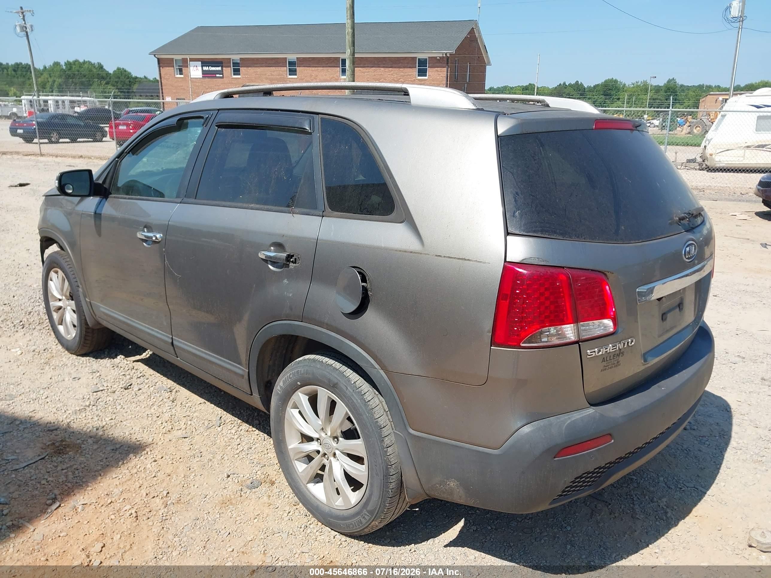 2011 Kia Sorento Lx V6 Tan vin: 5XYKT4A24BG076079