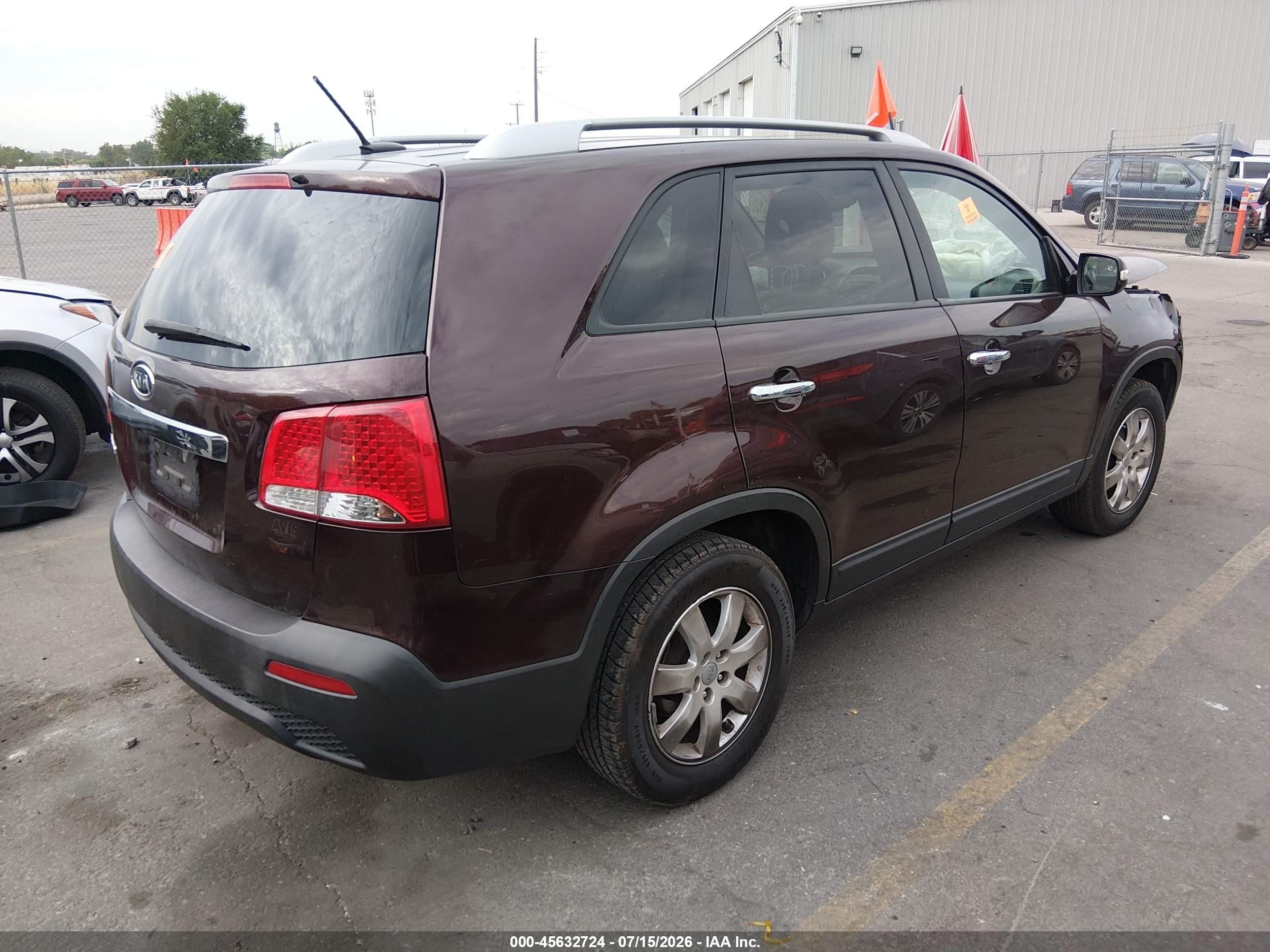 2013 Kia Sorento Lx V6 Burgundy vin: 5XYKT4A24DG383853
