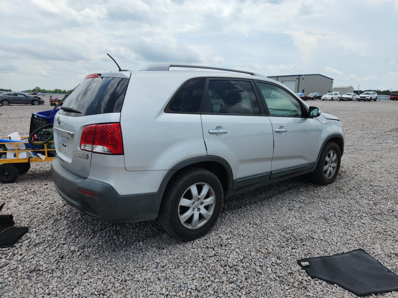 2013 Kia Sorento Lx Silver vin: 5XYKT4A24DG402224