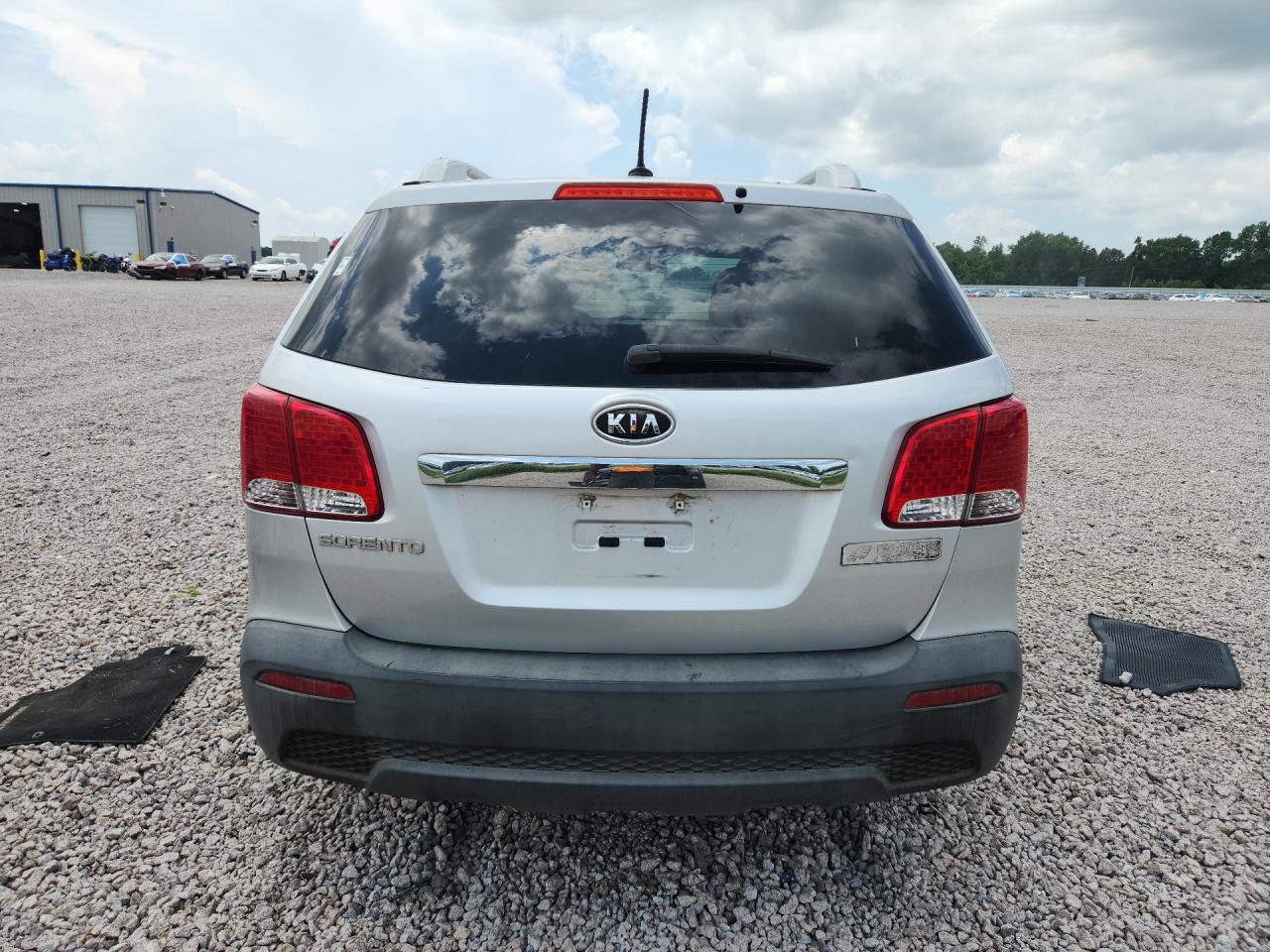 2013 Kia Sorento Lx Silver vin: 5XYKT4A24DG402224