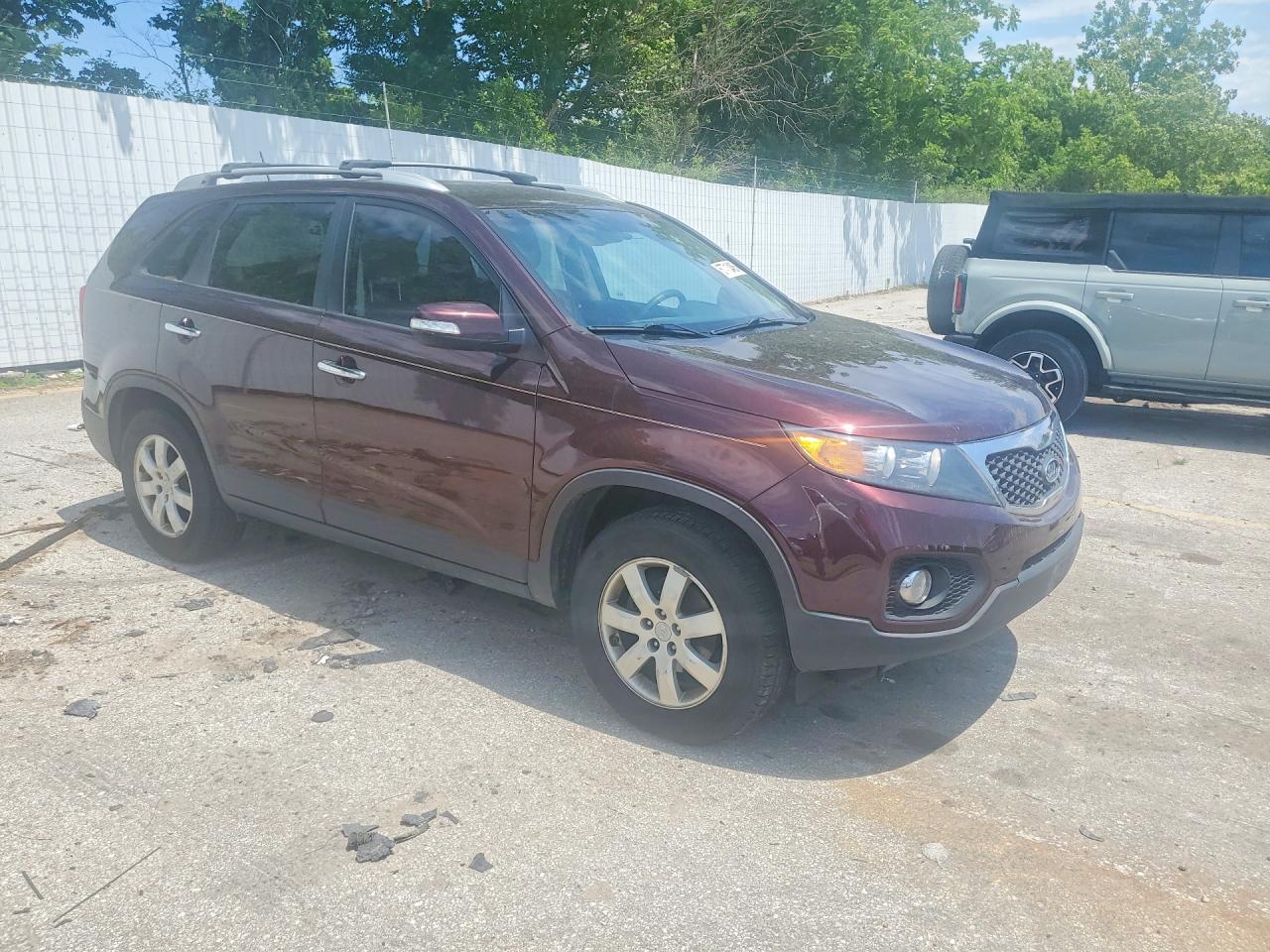 2013 Kia Sorento Lx Burgundy vin: 5XYKT4A25DG325329