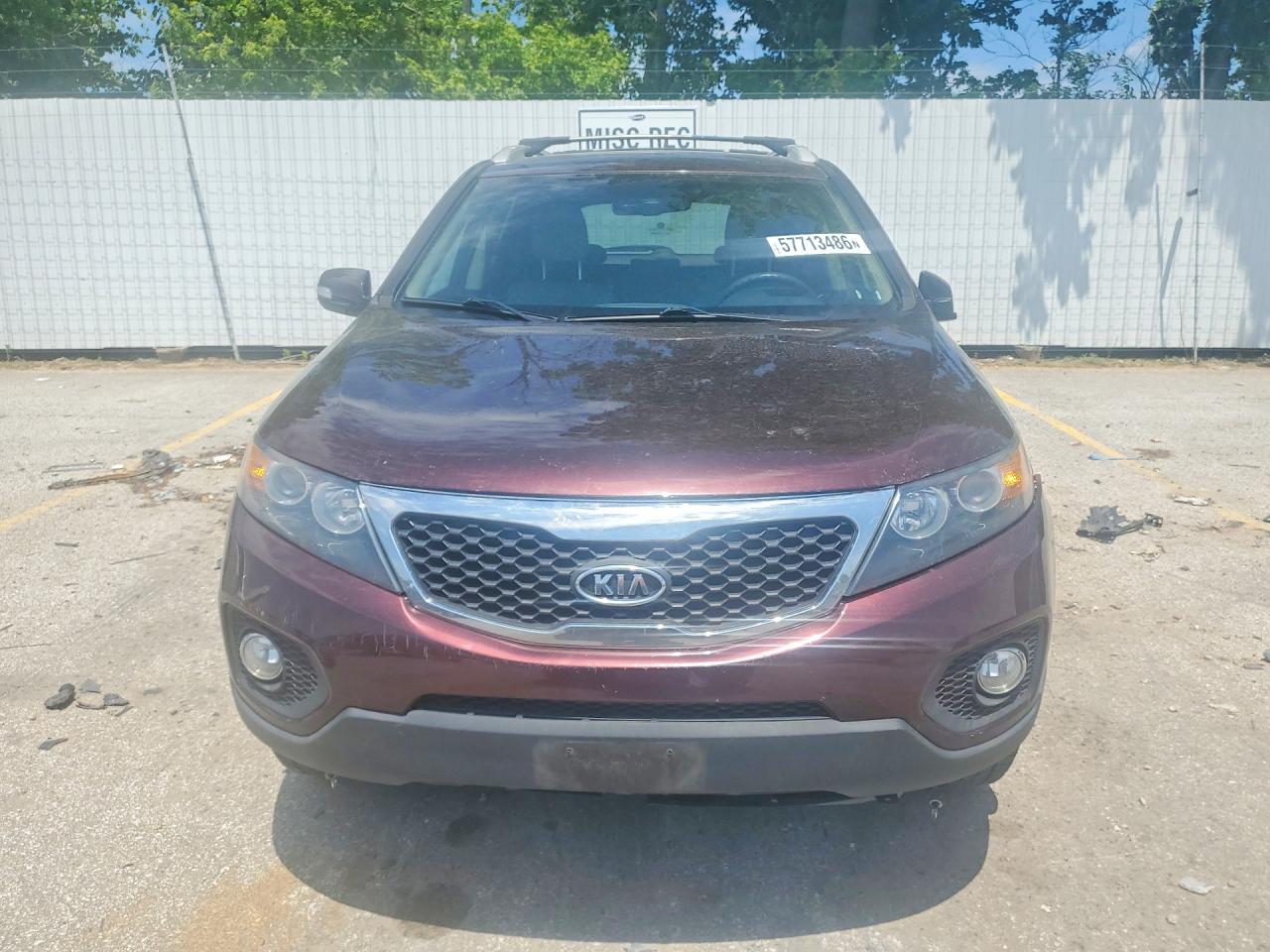 2013 Kia Sorento Lx Burgundy vin: 5XYKT4A25DG325329
