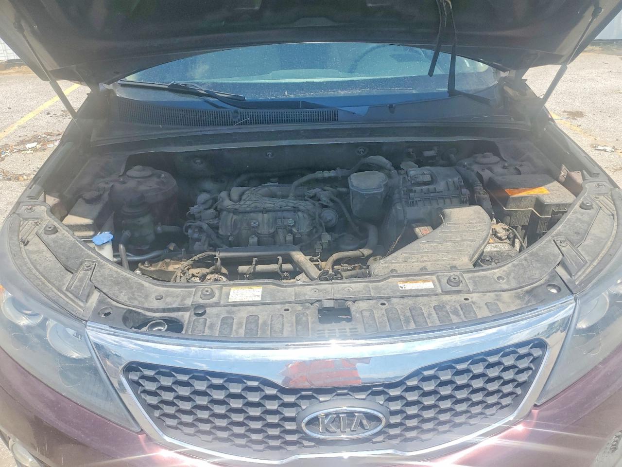 2013 Kia Sorento Lx Burgundy vin: 5XYKT4A25DG325329