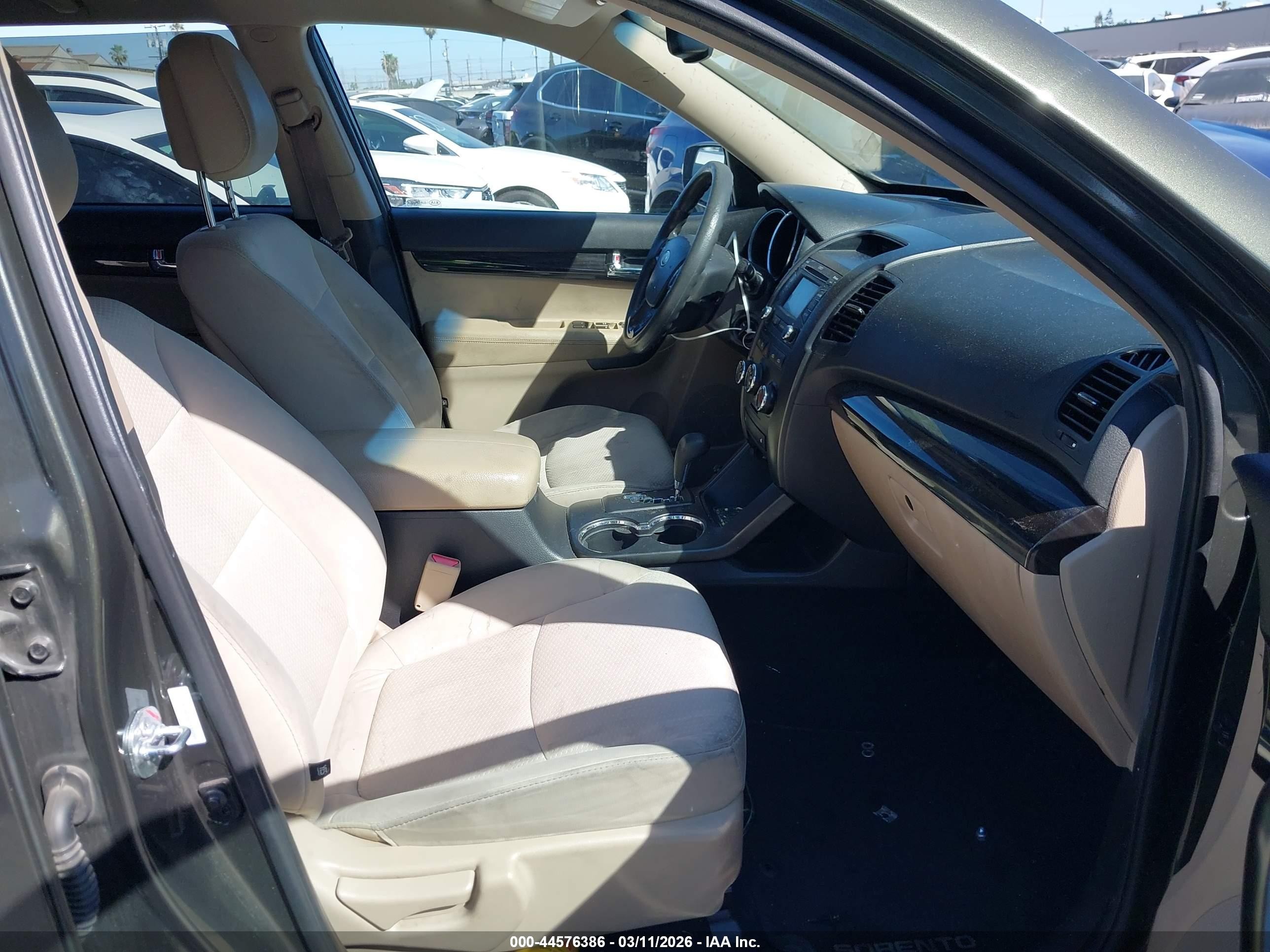 2013 Kia Sorento Lx V6 Green vin: 5XYKT4A25DG332250