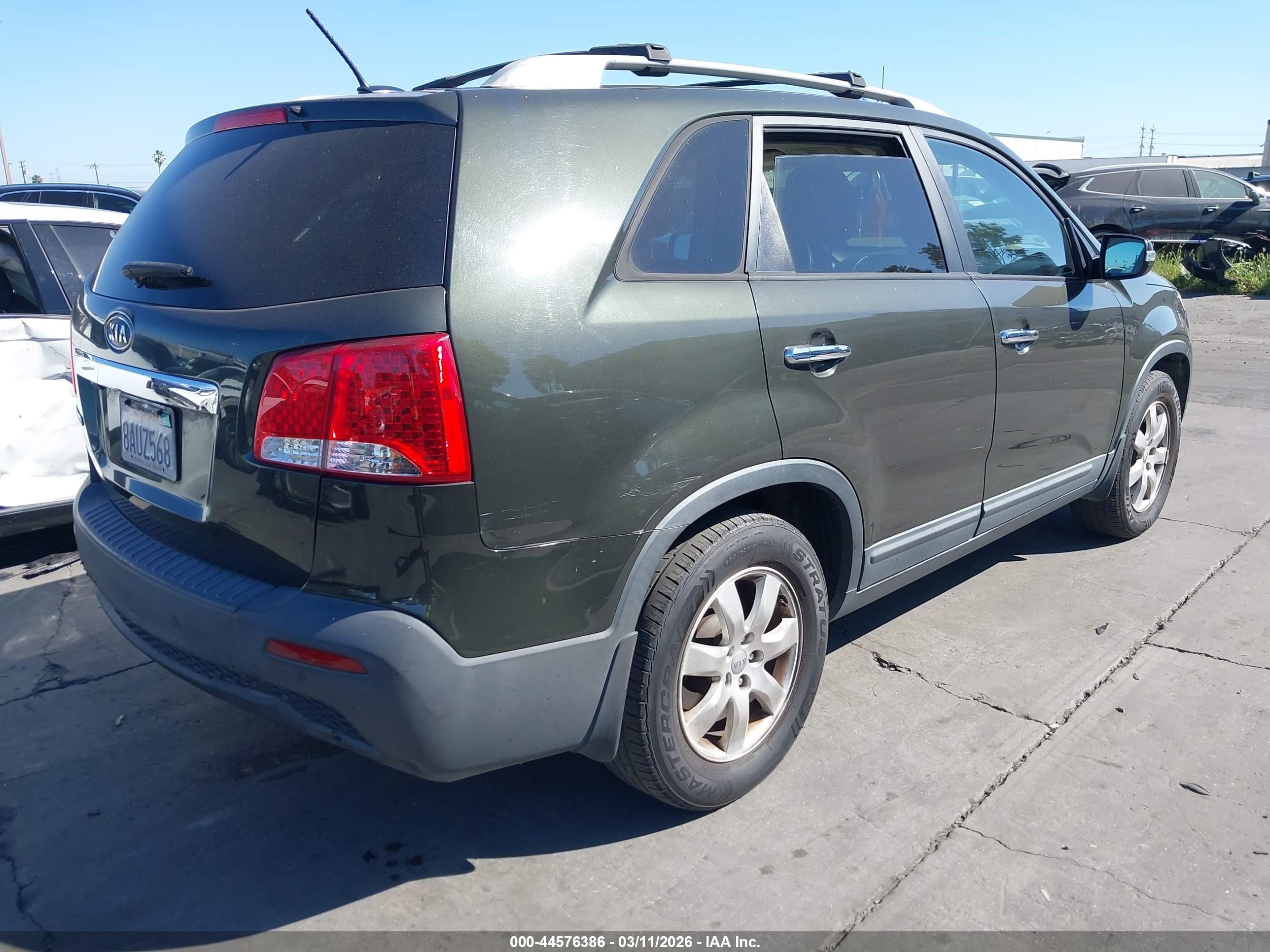 2013 Kia Sorento Lx V6 Green vin: 5XYKT4A25DG332250