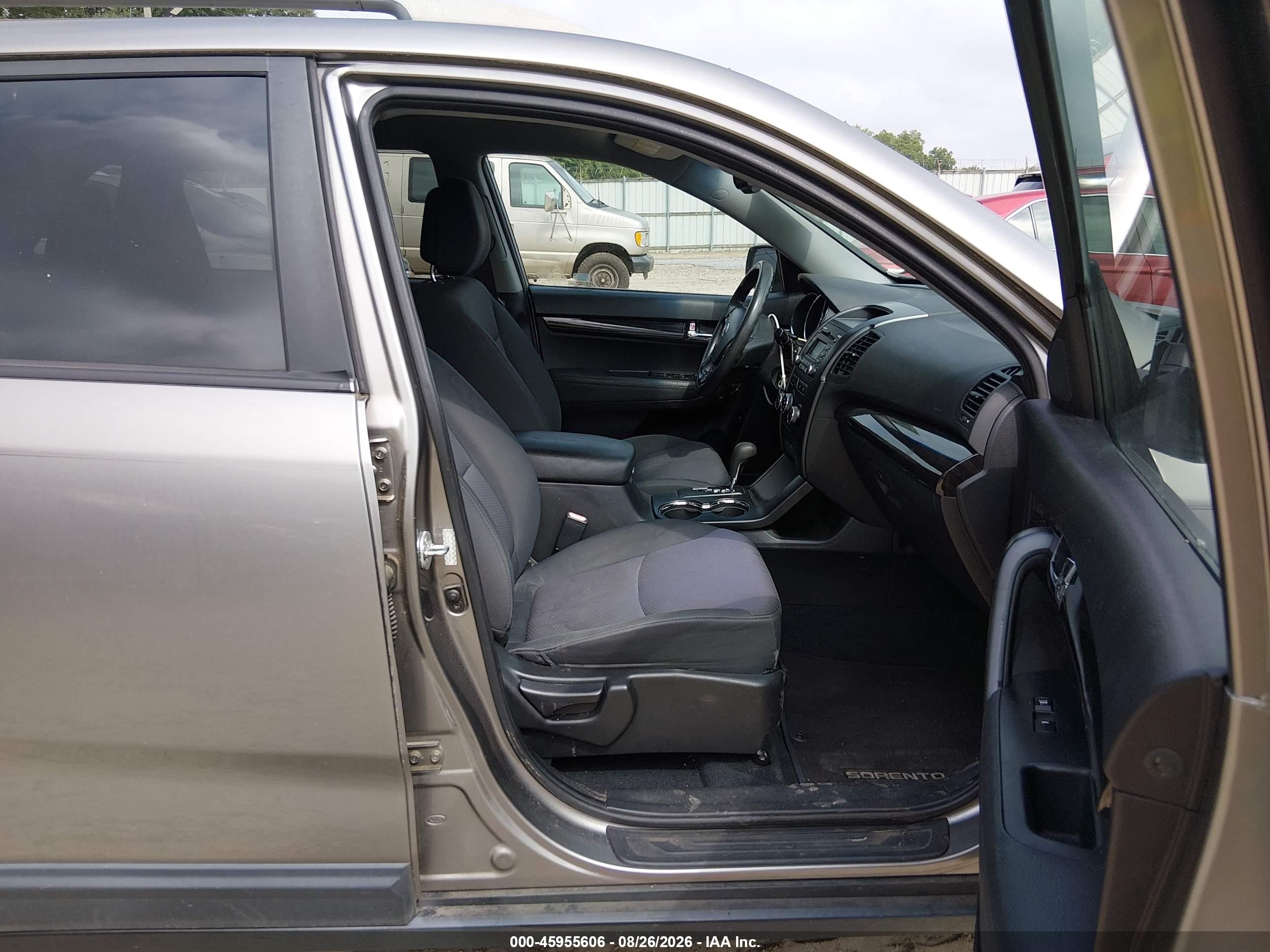 2011 Kia Sorento Lx V6 Gray vin: 5XYKT4A26BG091621