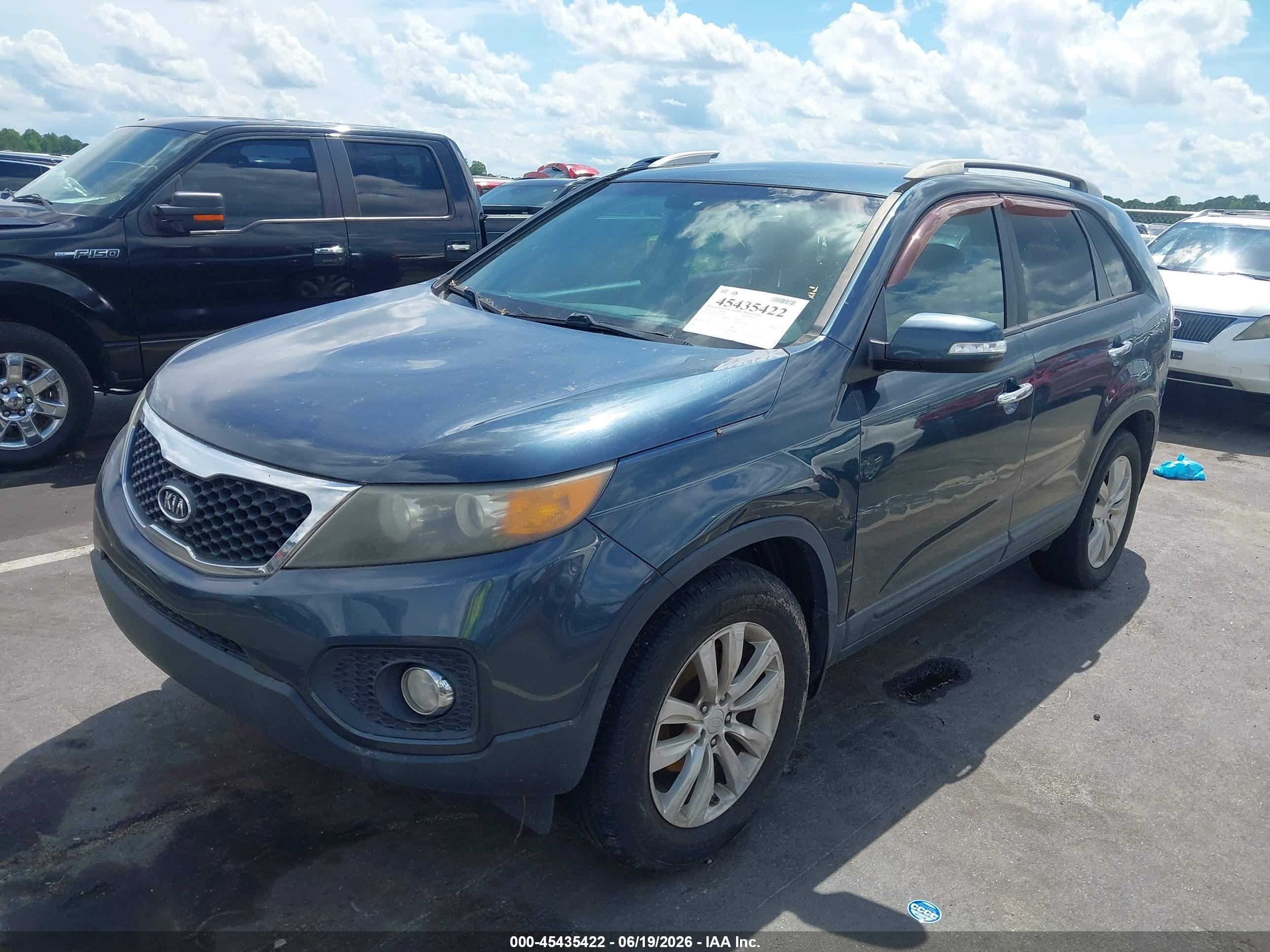 2011 Kia Sorento Lx V6 Blue vin: 5XYKT4A26BG148237