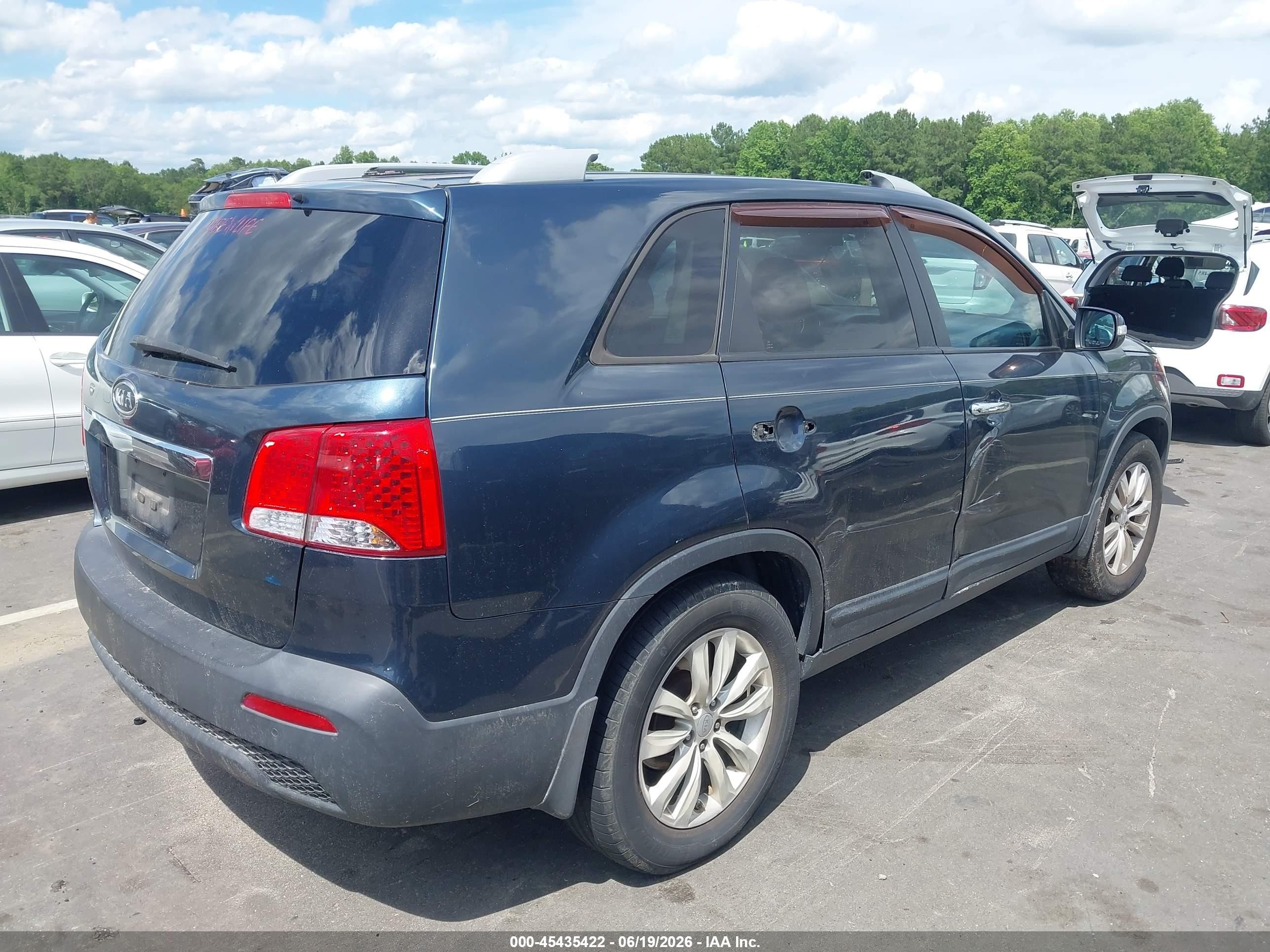 2011 Kia Sorento Lx V6 Blue vin: 5XYKT4A26BG148237