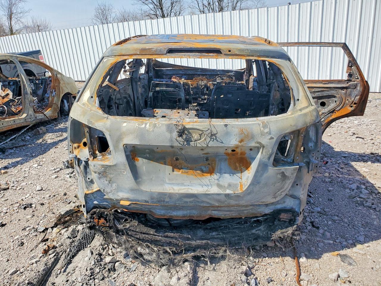 2013 Kia Sorento Burn vin: 5XYKT4A26DG420501