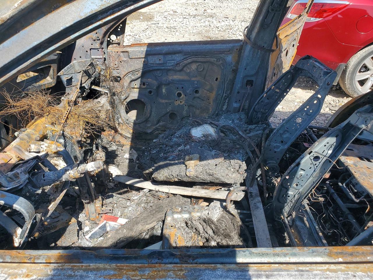 2013 Kia Sorento Burn vin: 5XYKT4A26DG420501
