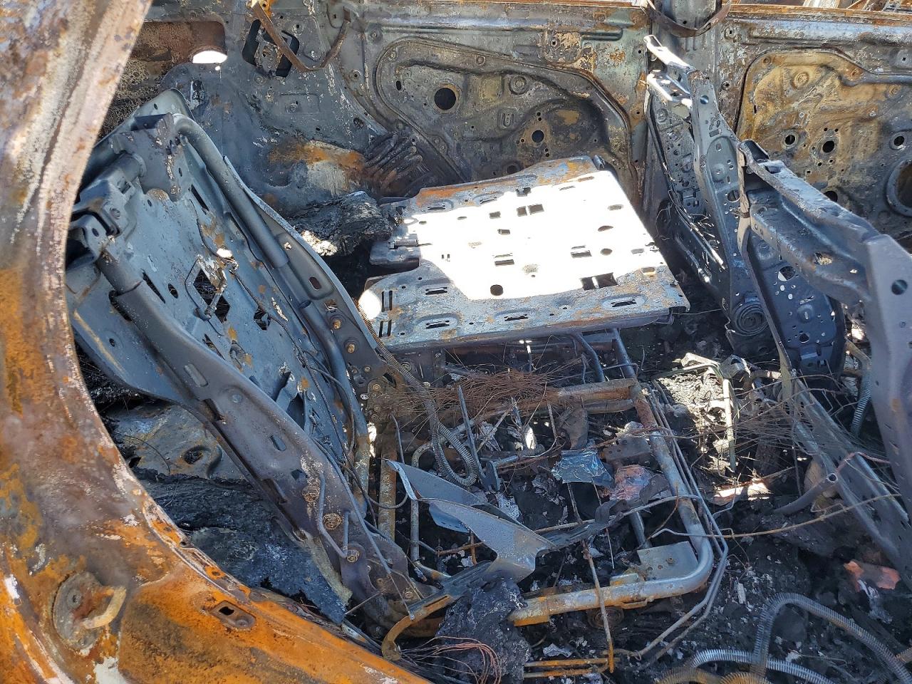 2013 Kia Sorento Burn vin: 5XYKT4A26DG420501