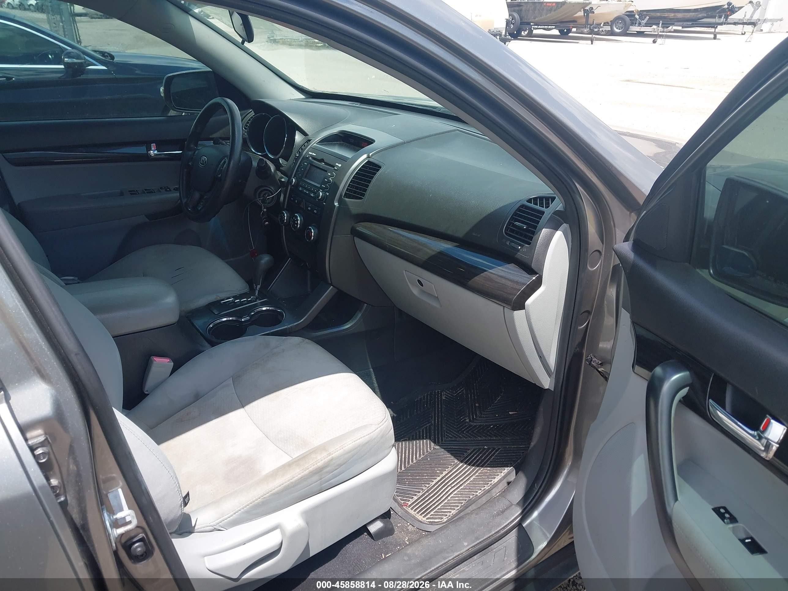 2013 Kia Sorento Lx V6 Gray vin: 5XYKT4A27DG401990