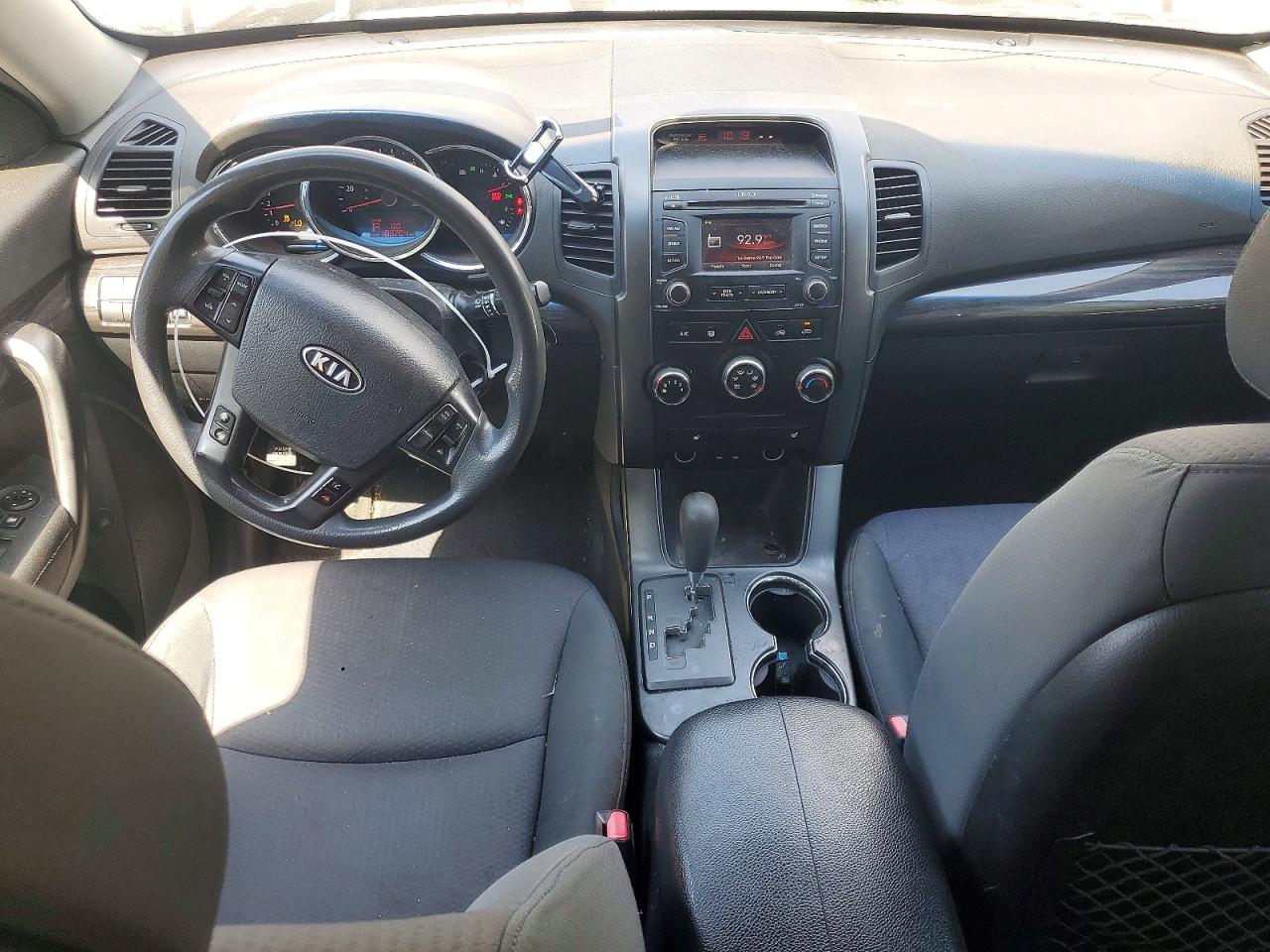 2013 Kia Sorento Lx Серый vin: 5XYKT4A27DG424380