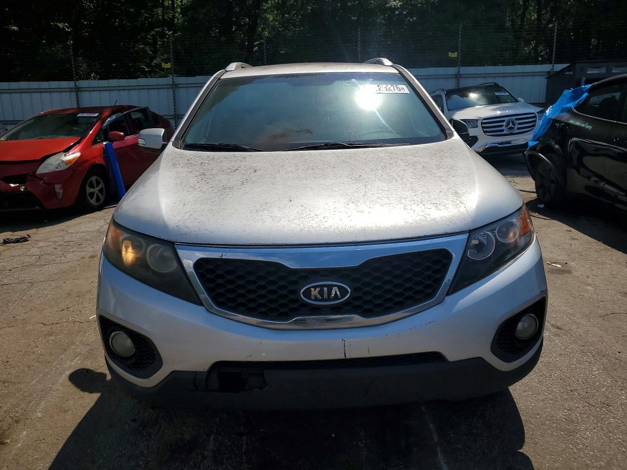 2013 Kia Sorento Lx Серый vin: 5XYKT4A27DG424380
