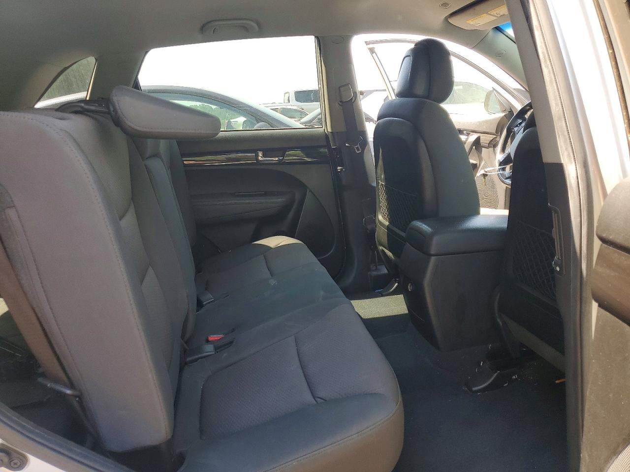 2013 Kia Sorento Lx Серый vin: 5XYKT4A27DG424380