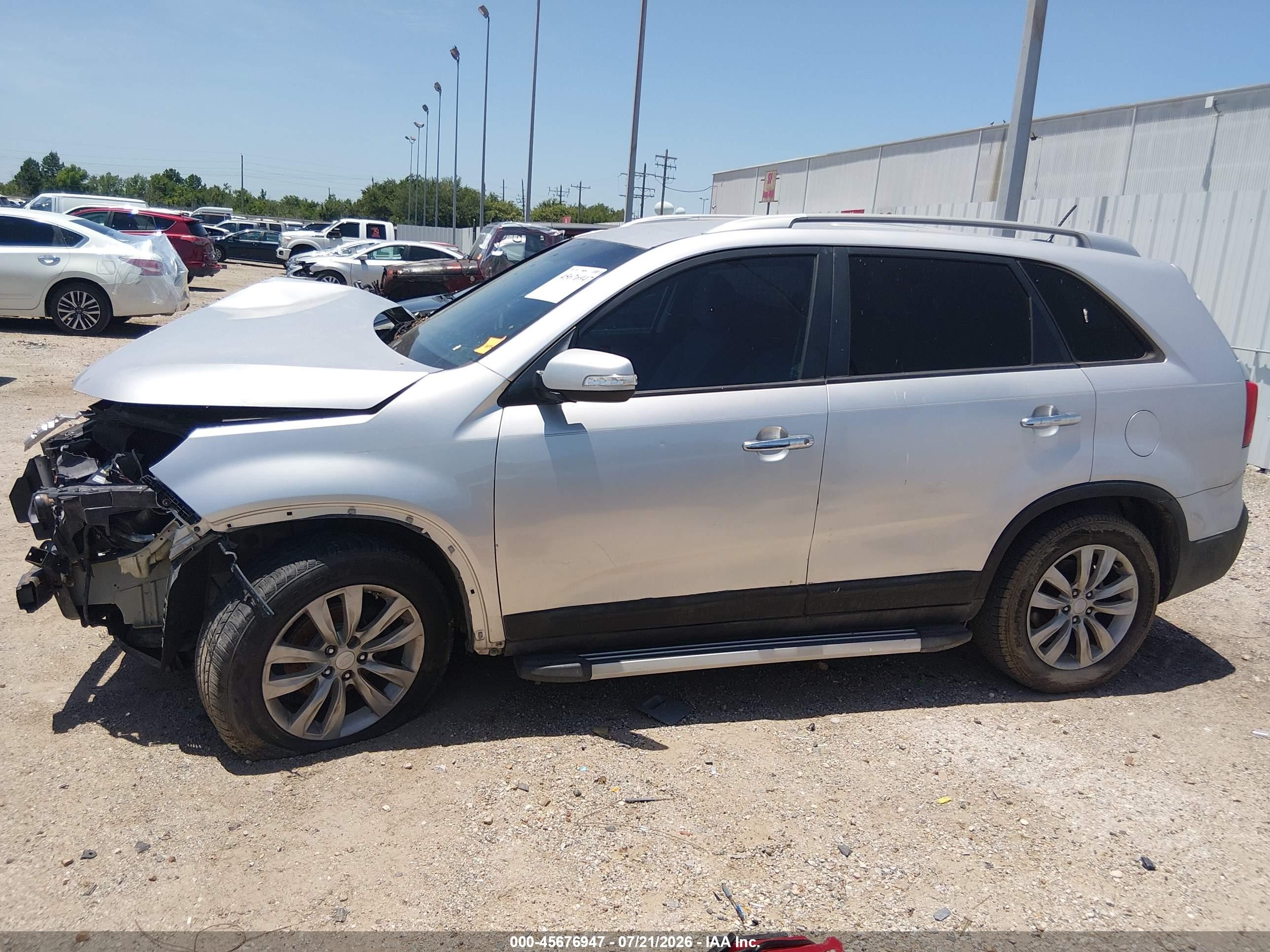 2011 Kia Sorento Lx V6 Silver vin: 5XYKT4A28BG062797