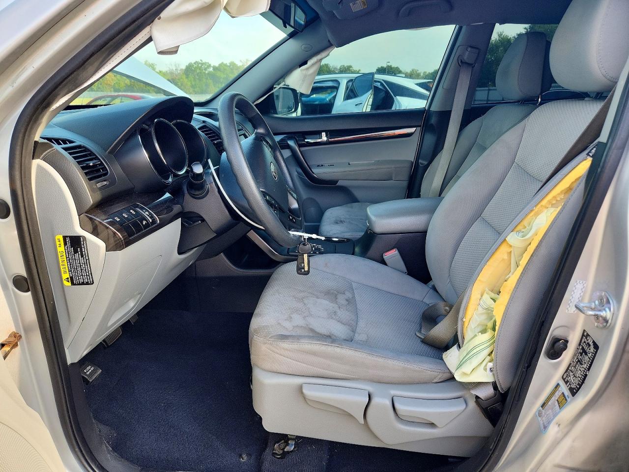 2011 Kia Sorento Lx Silver vin: 5XYKT4A28BG095654