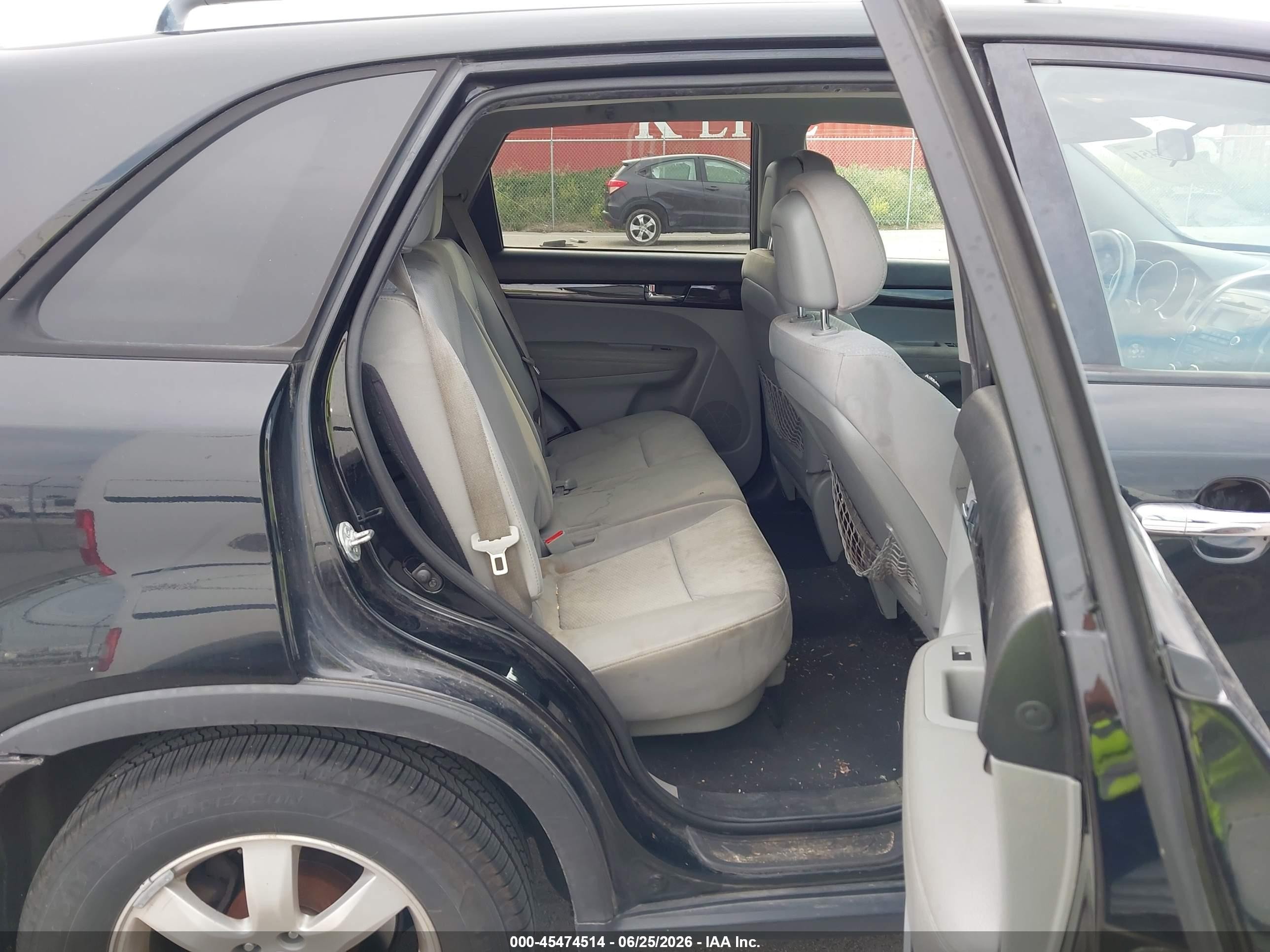2013 Kia Sorento Lx V6 Black vin: 5XYKT4A28DG323252