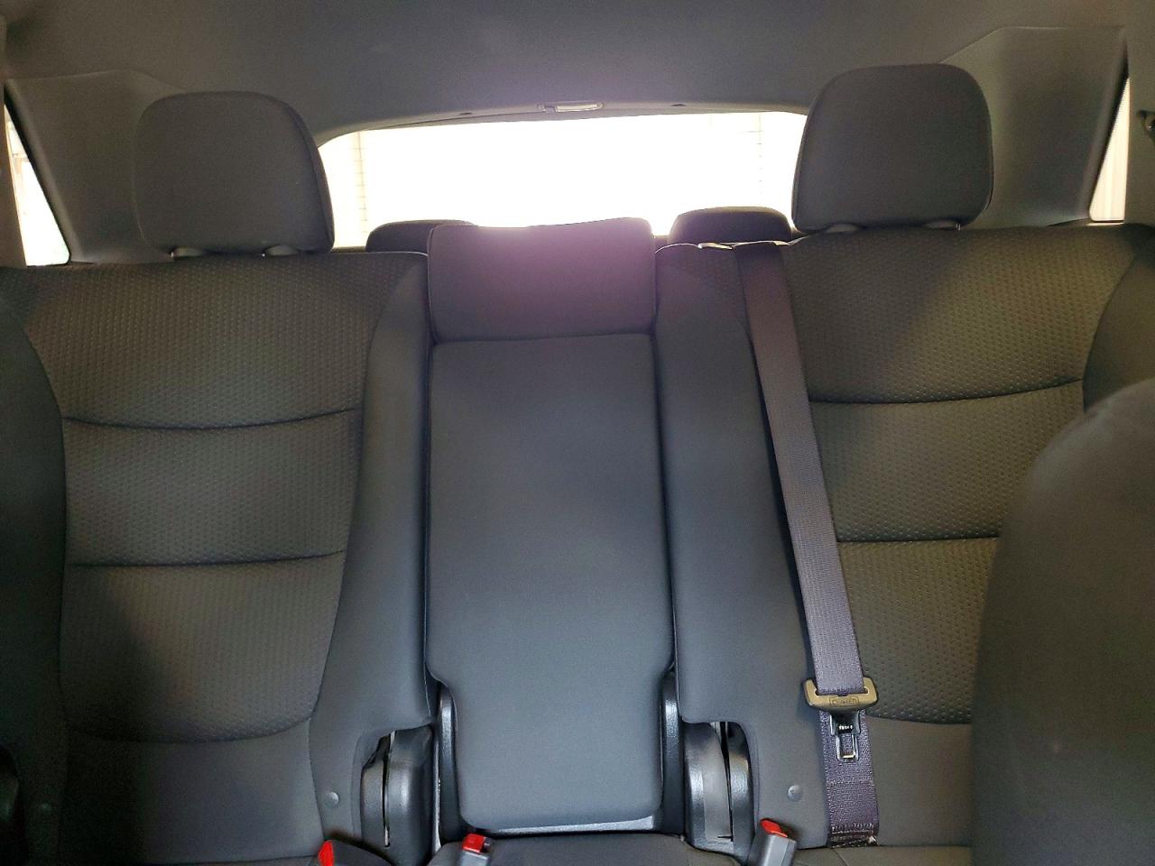 2013 Kia Sorento Lx Silver vin: 5XYKT4A29DG329318
