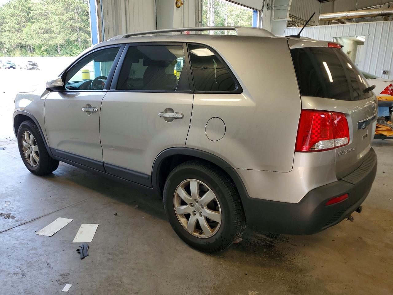 2013 Kia Sorento Lx Silver vin: 5XYKT4A29DG329318