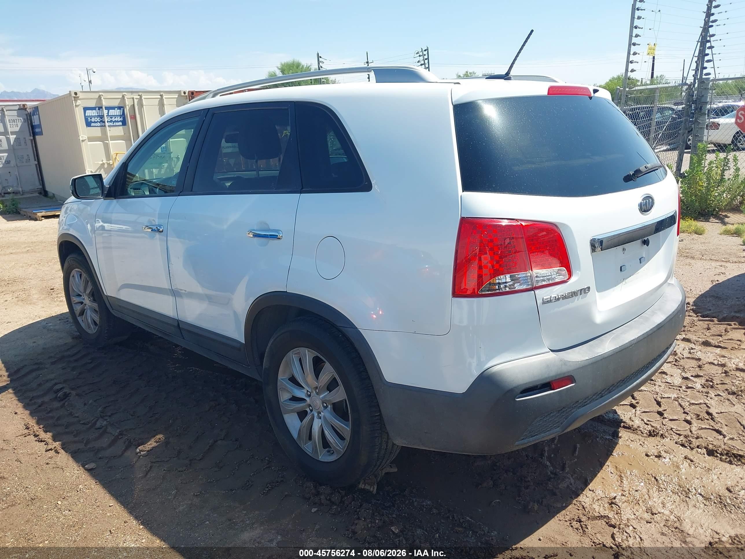 2011 Kia Sorento Lx V6 White vin: 5XYKT4A2XBG077897