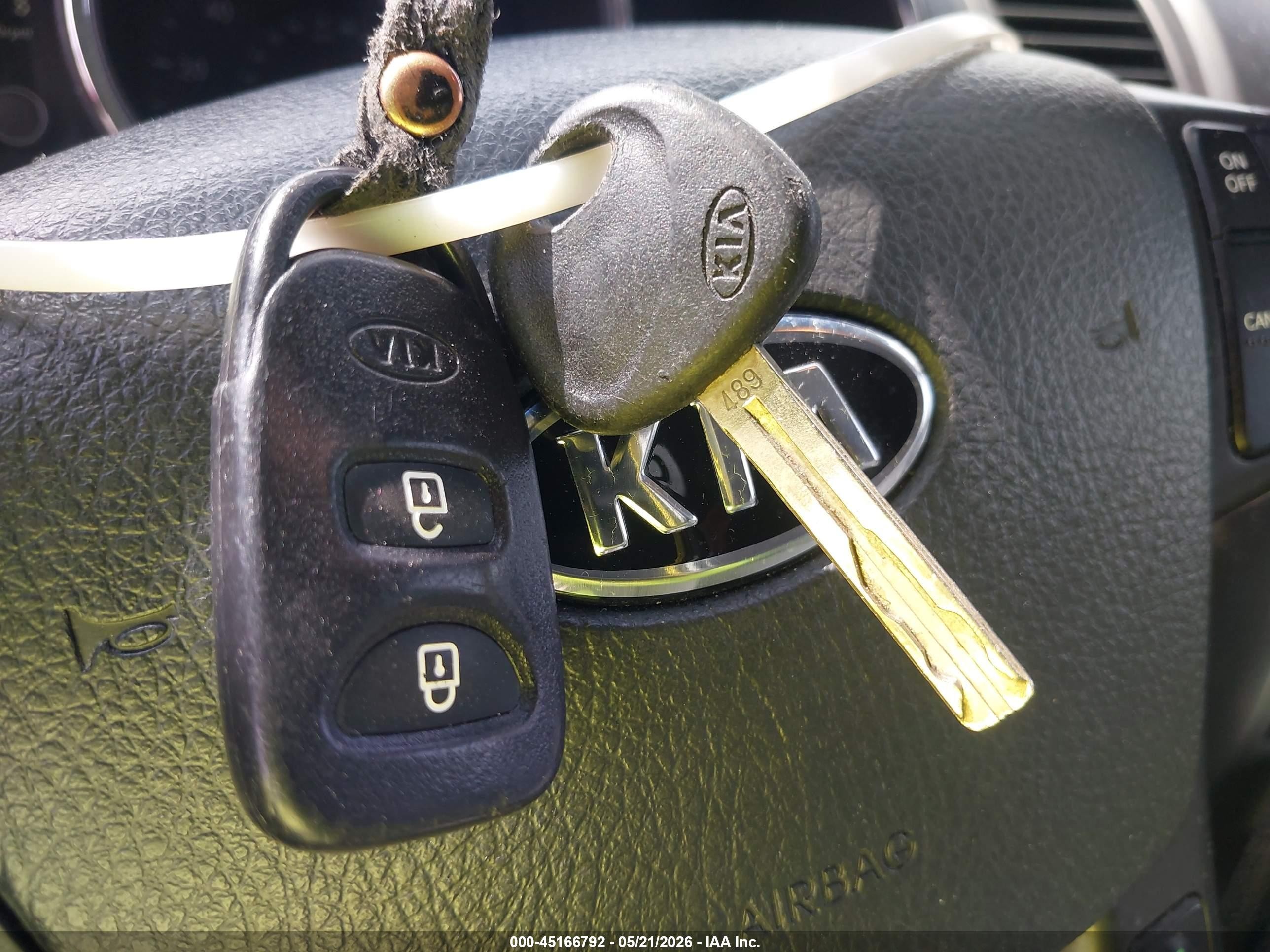2011 Kia Sorento Lx V6 Gray vin: 5XYKT4A2XBG080945