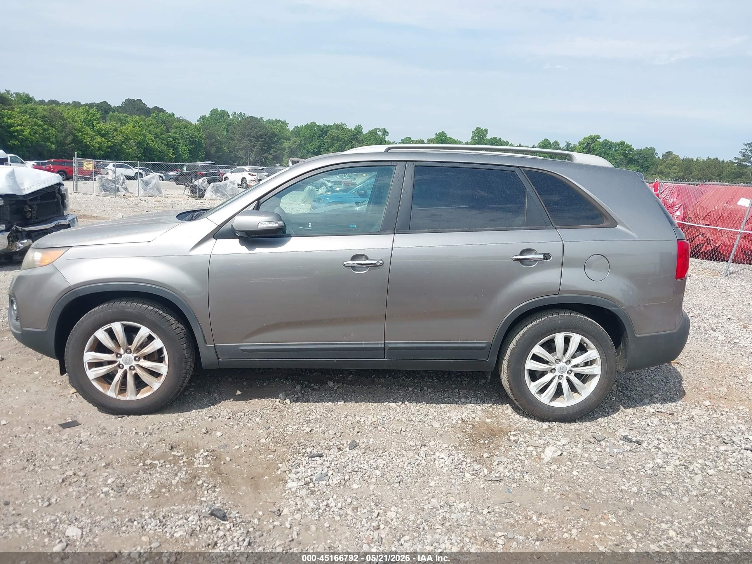2011 Kia Sorento Lx V6 Gray vin: 5XYKT4A2XBG080945