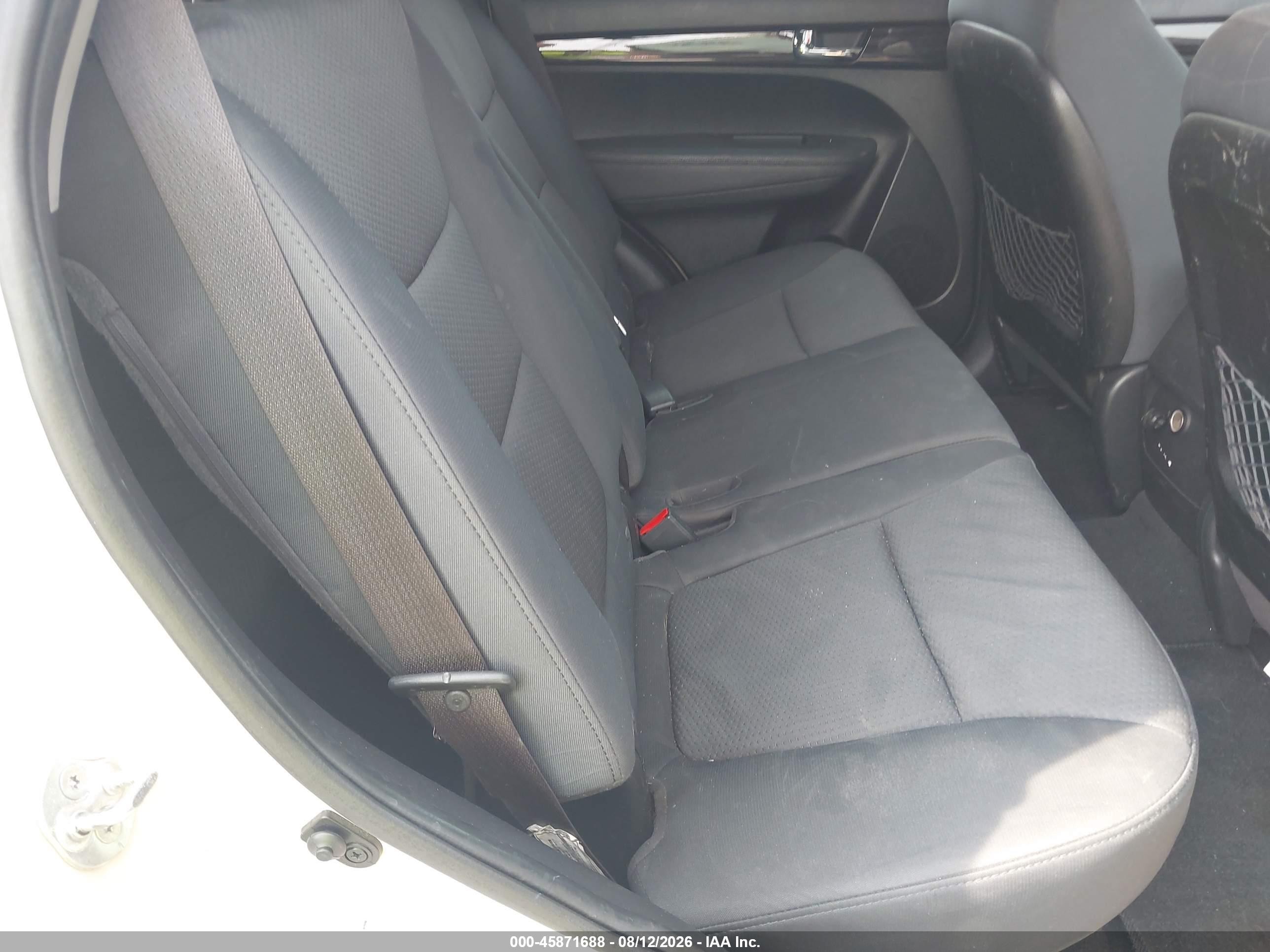 2012 Kia Sorento Lx White vin: 5XYKT4A60CG206010