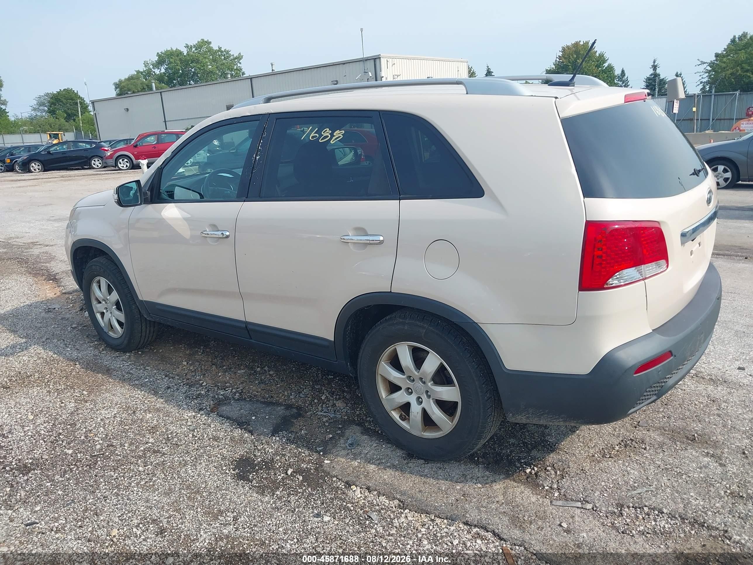 2012 Kia Sorento Lx White vin: 5XYKT4A60CG206010