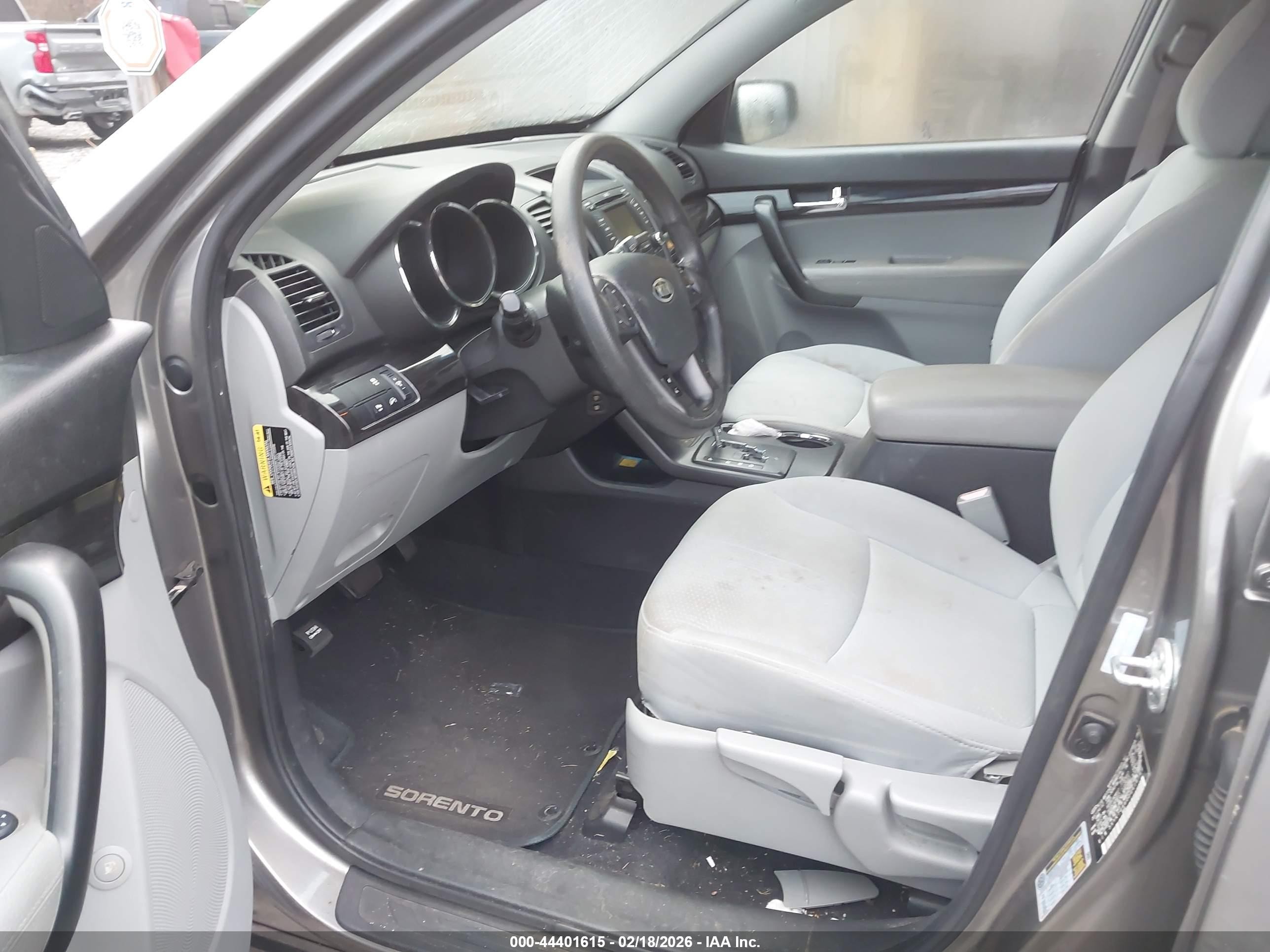 2013 Kia Sorento Lx Gray vin: 5XYKT4A60DG416169