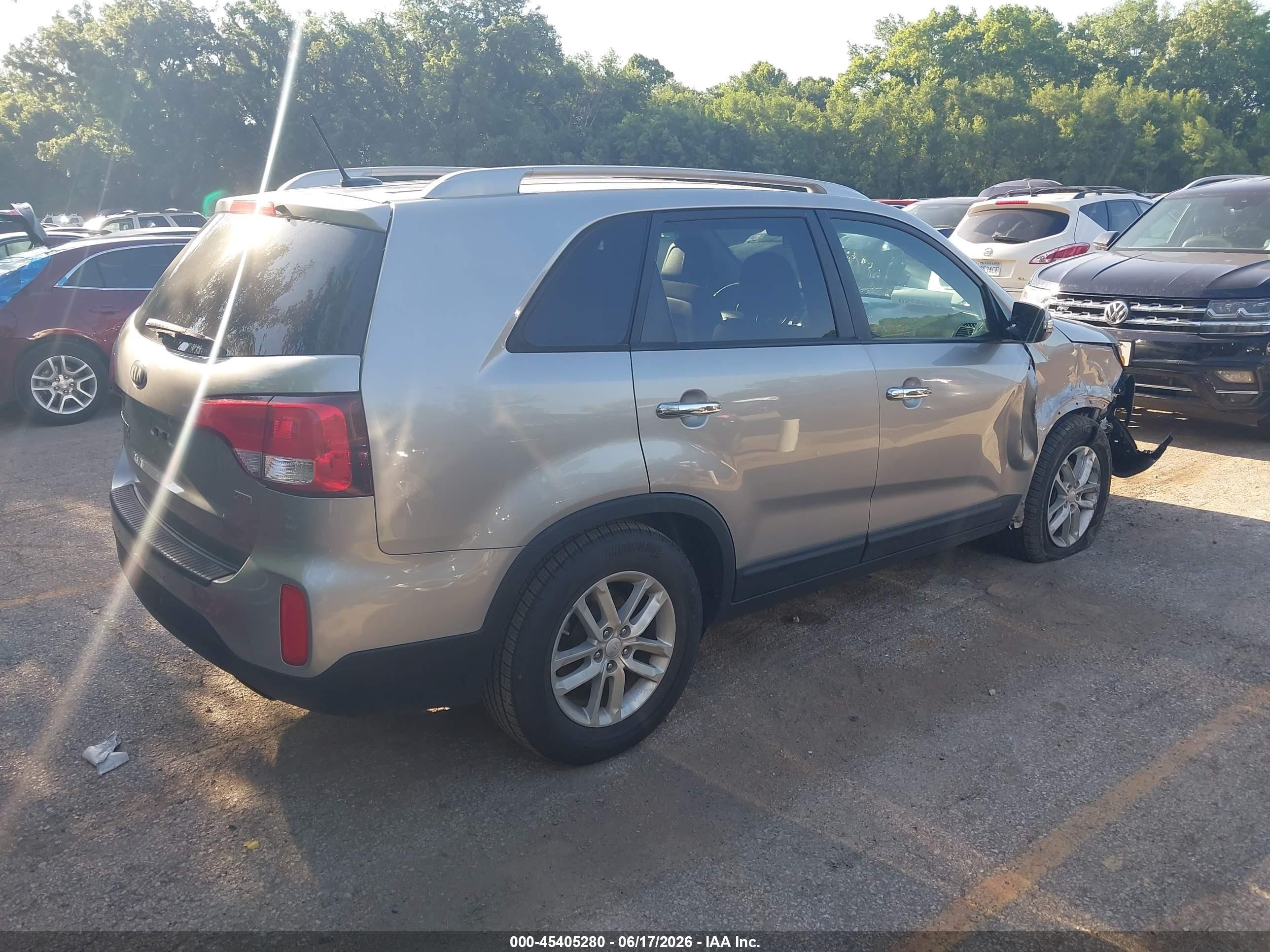 2014 Kia Sorento Lx Серый vin: 5XYKT4A60EG459833