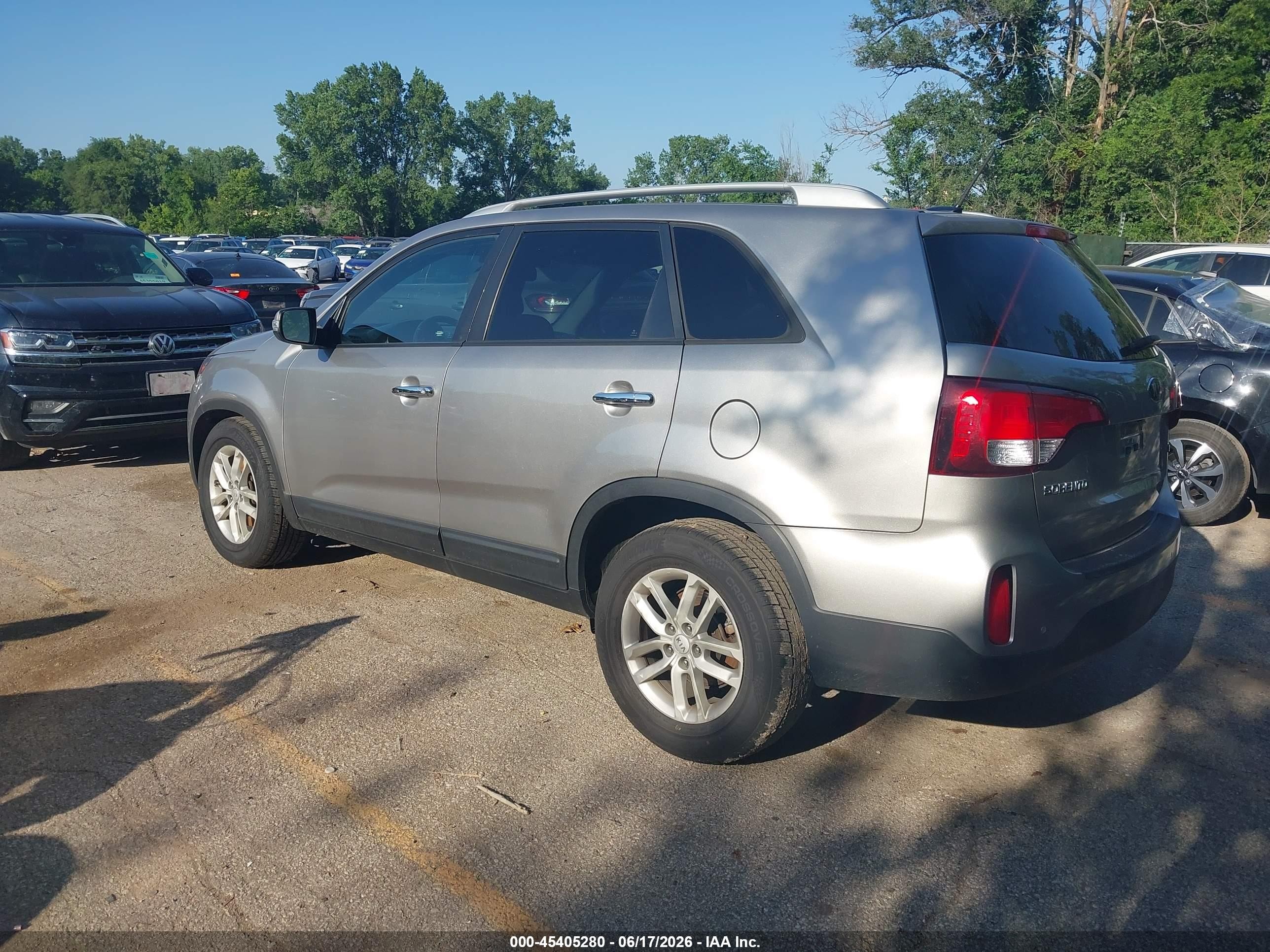 2014 Kia Sorento Lx Серый vin: 5XYKT4A60EG459833