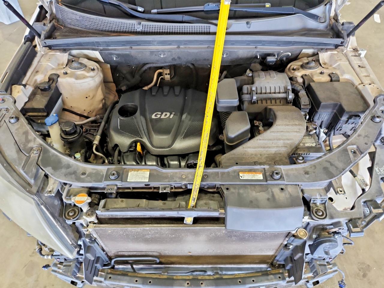 2012 Kia Sorento Lx Cream vin: 5XYKT4A61CG199147