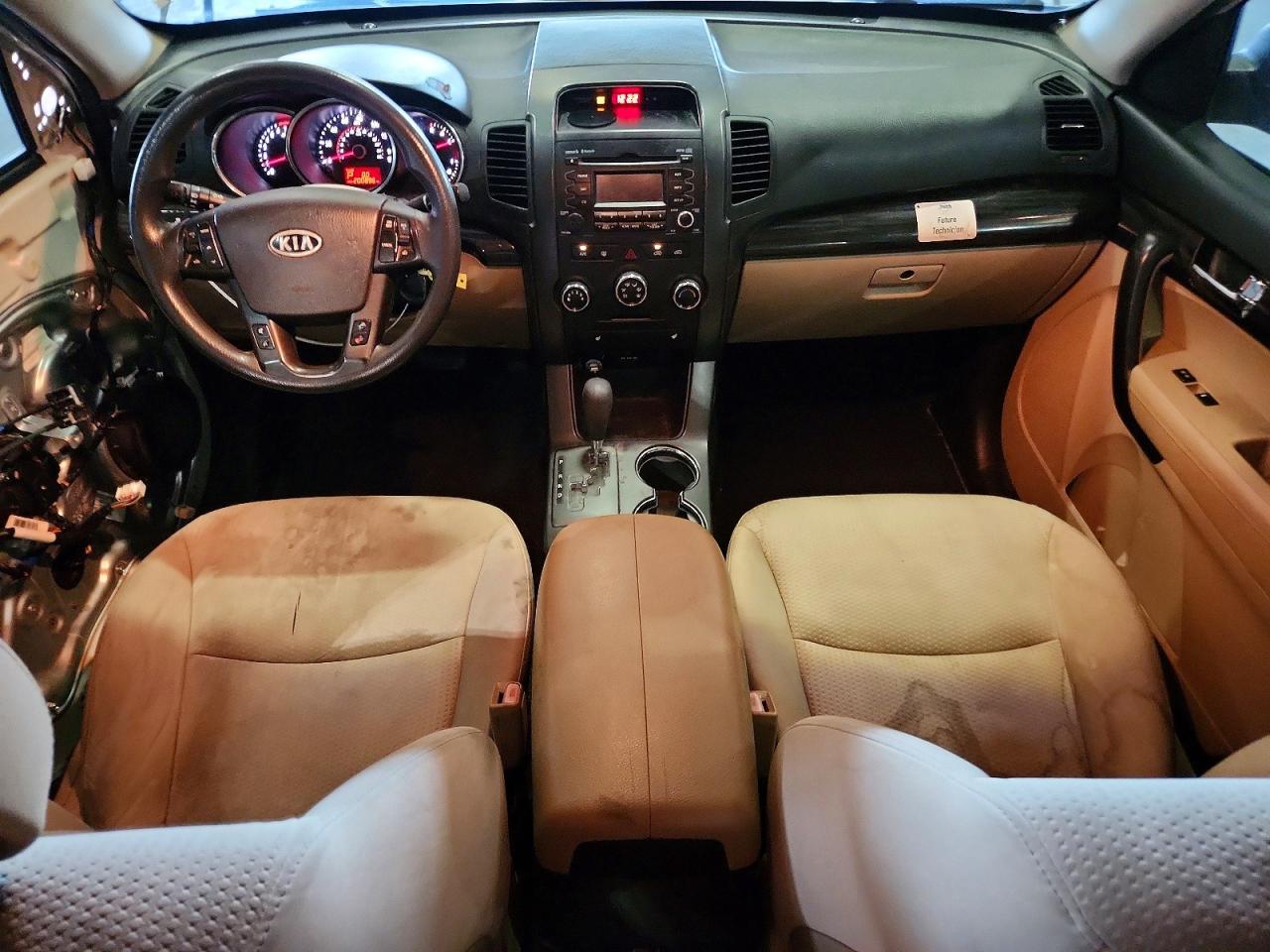 2012 Kia Sorento Lx Cream vin: 5XYKT4A61CG199147
