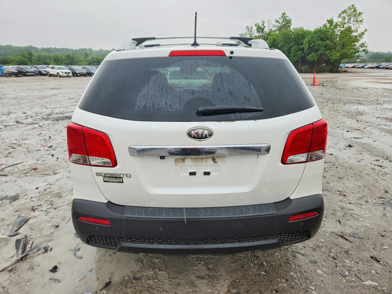 2012 Kia Sorento Lx White vin: 5XYKT4A61CG233359