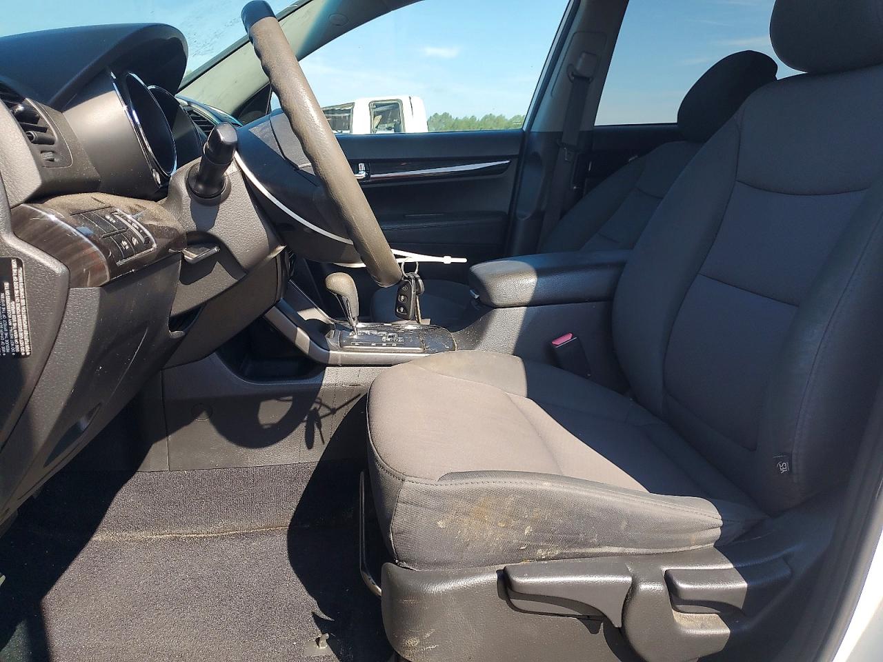 2013 Kia Sorento Lx White vin: 5XYKT4A61DG409943
