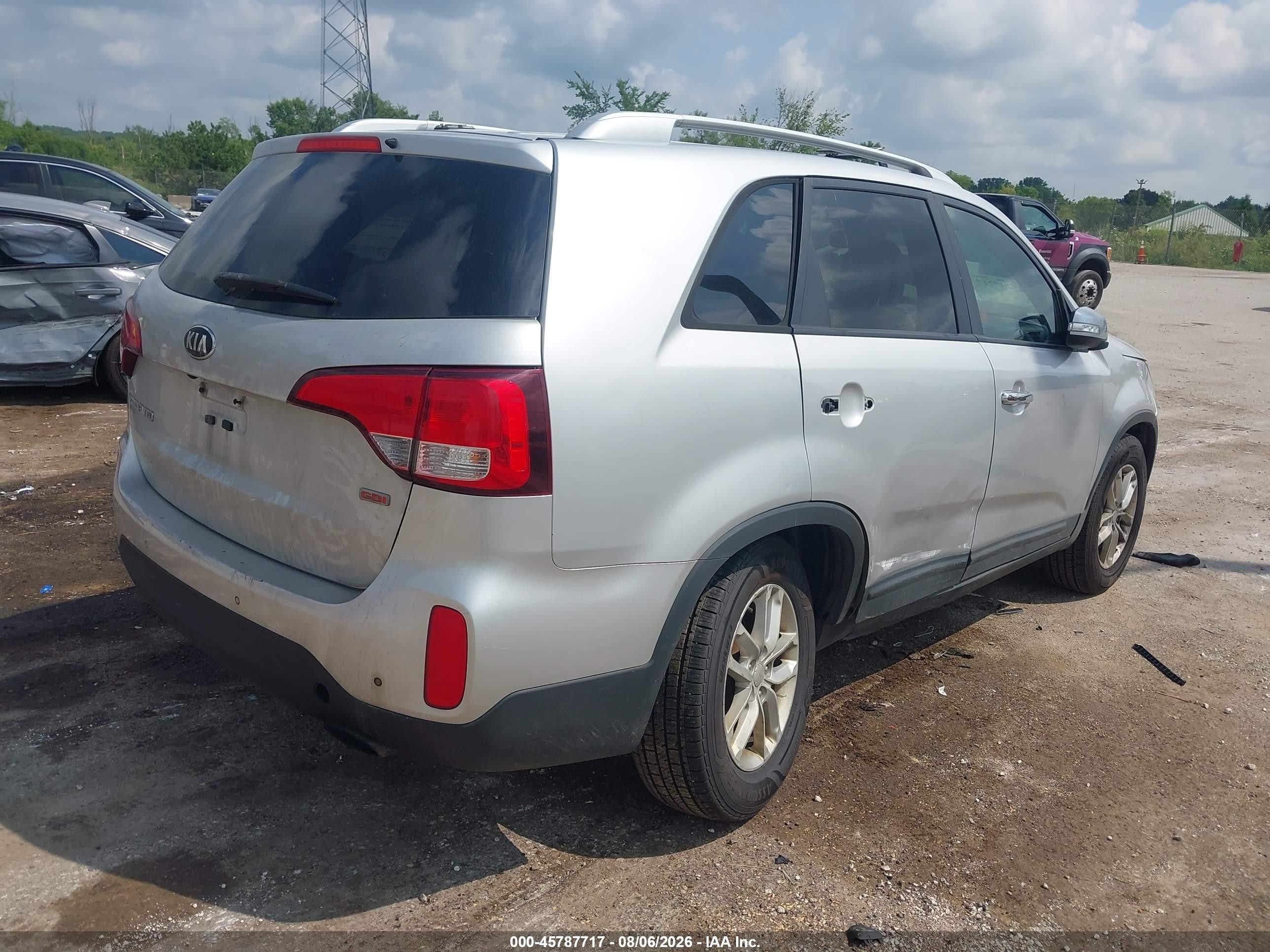 2014 Kia Sorento Lx Silver vin: 5XYKT4A61EG503029