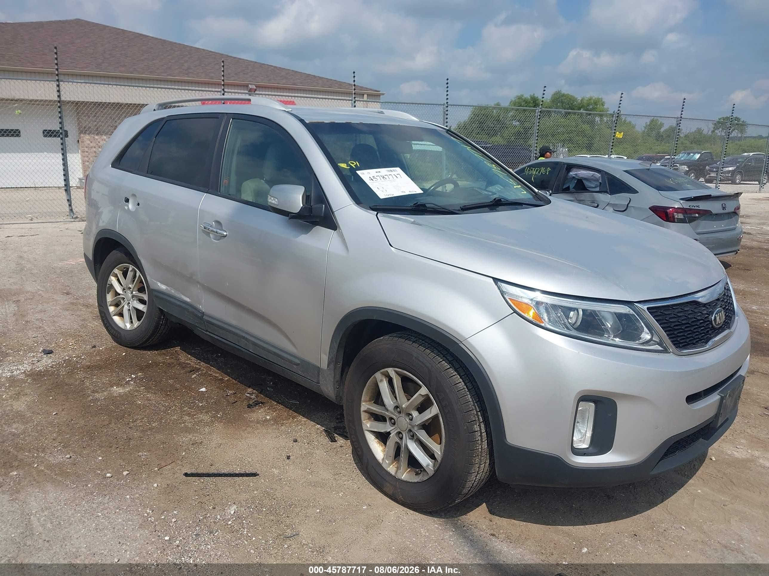 2014 Kia Sorento Lx Silver vin: 5XYKT4A61EG503029