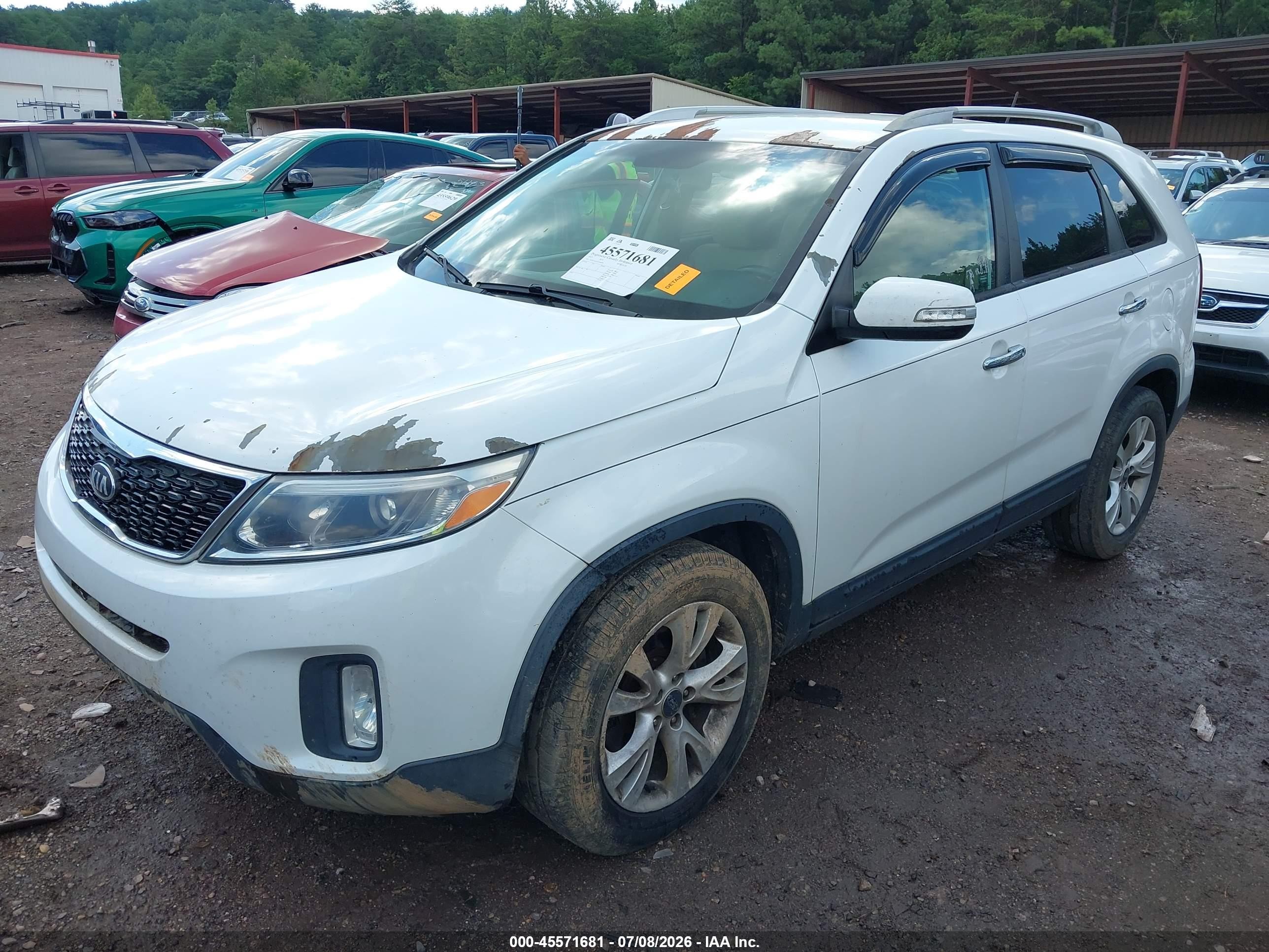 2015 Kia Sorento Lx Белый vin: 5XYKT4A61FG580999