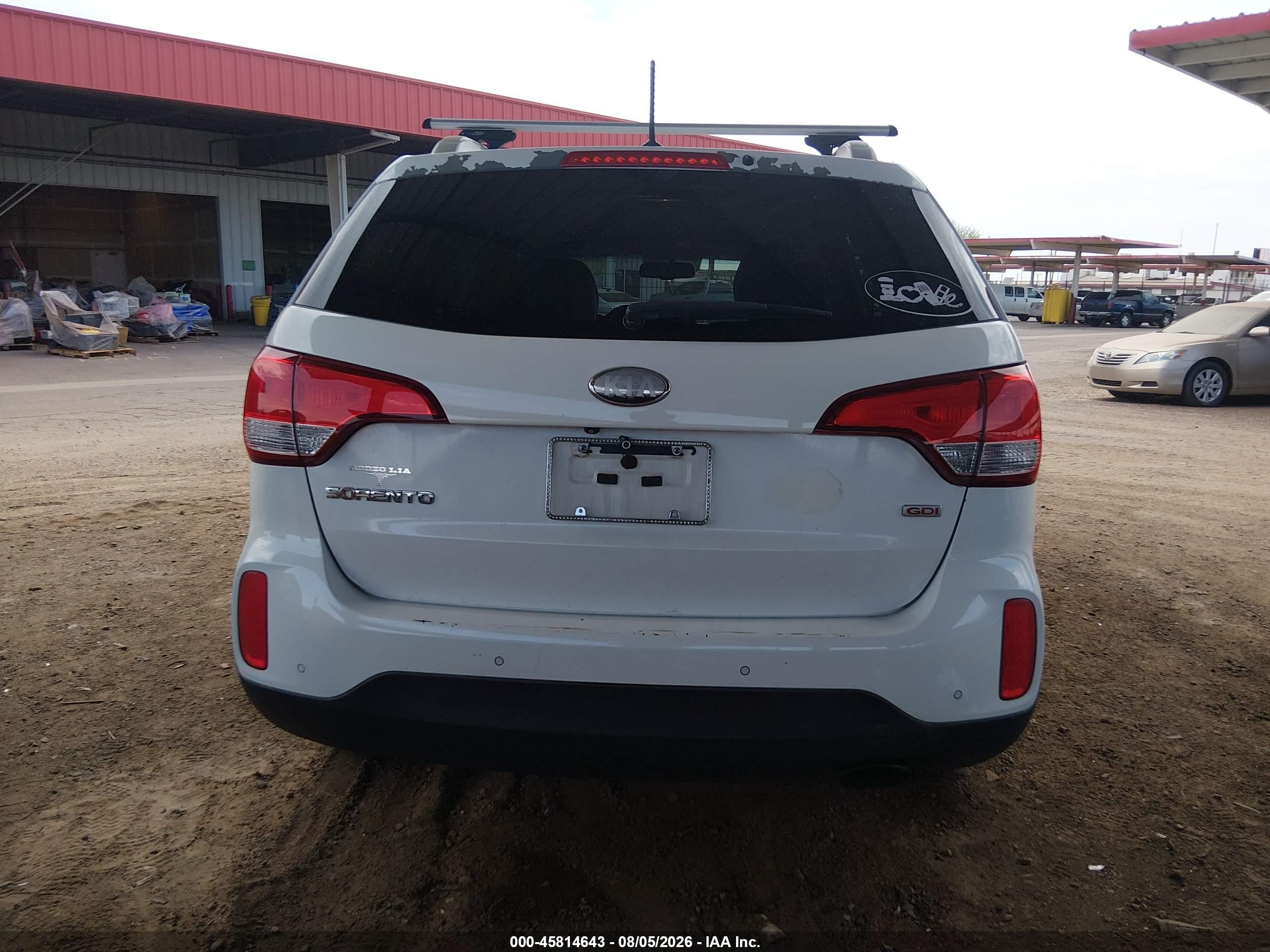 2014 Kia Sorento Lx White vin: 5XYKT4A62EG434075